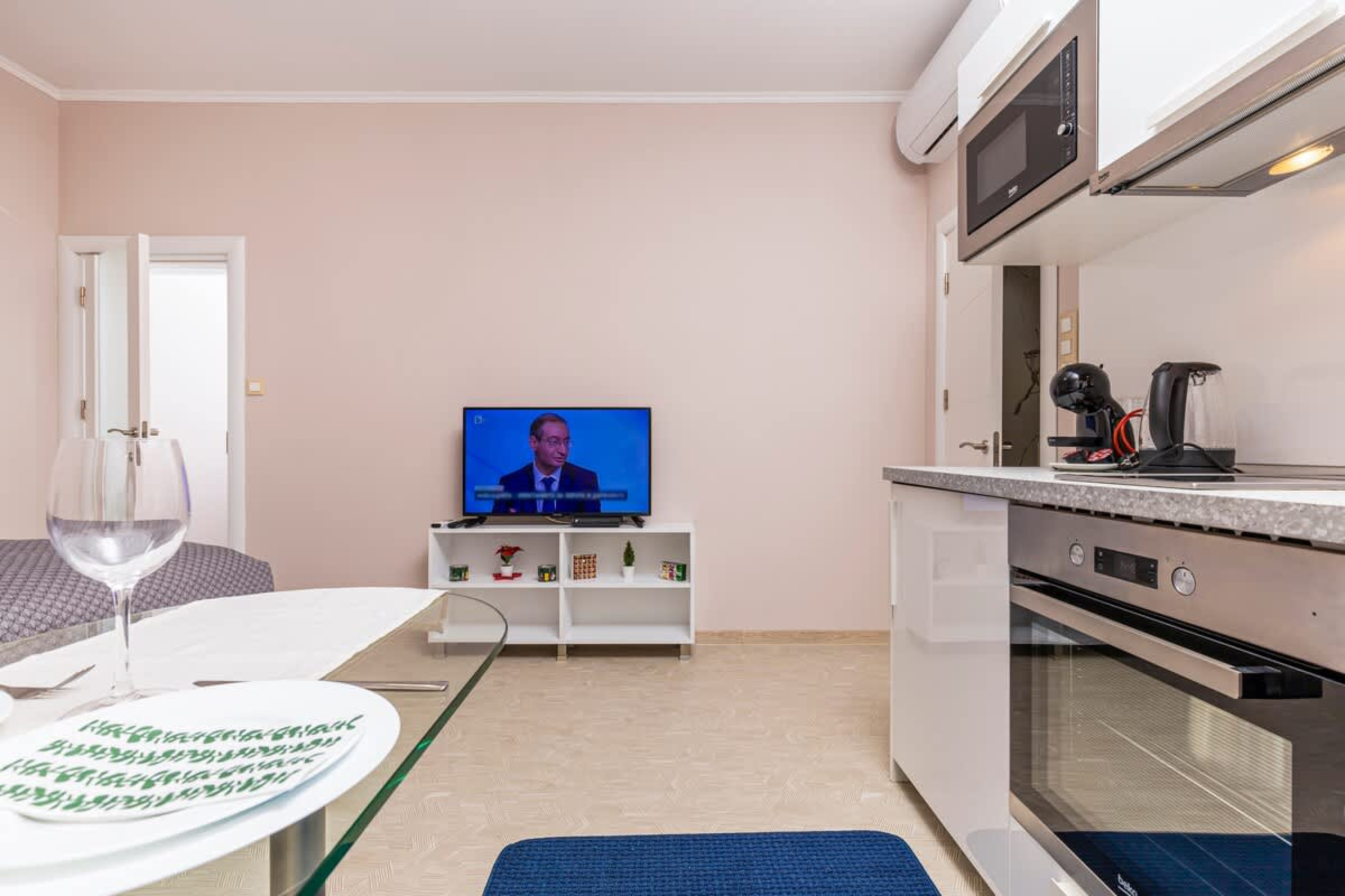 Stella 2  Studio close to the Singing Fountains - Photo 7