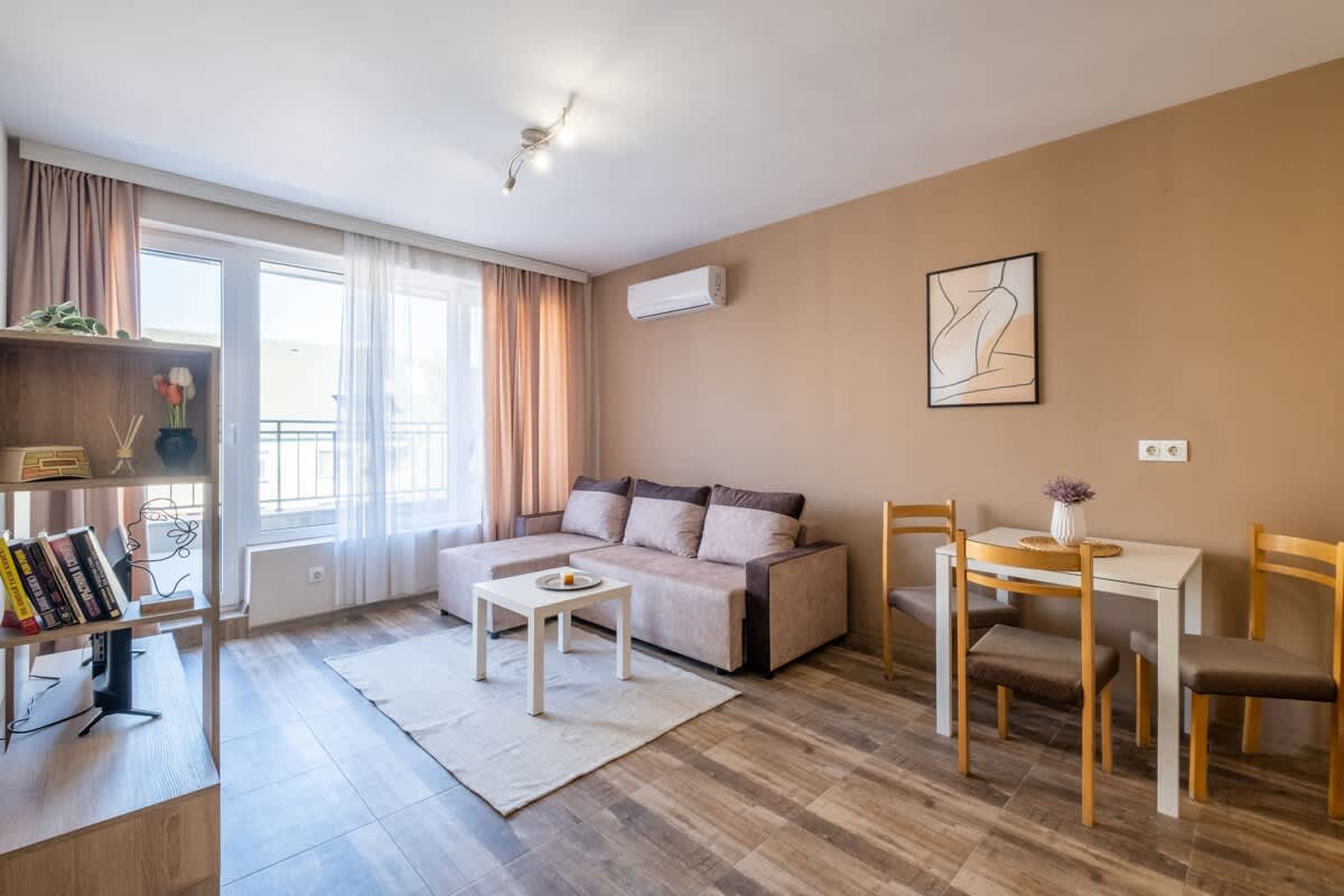 Scoutaround White Logo