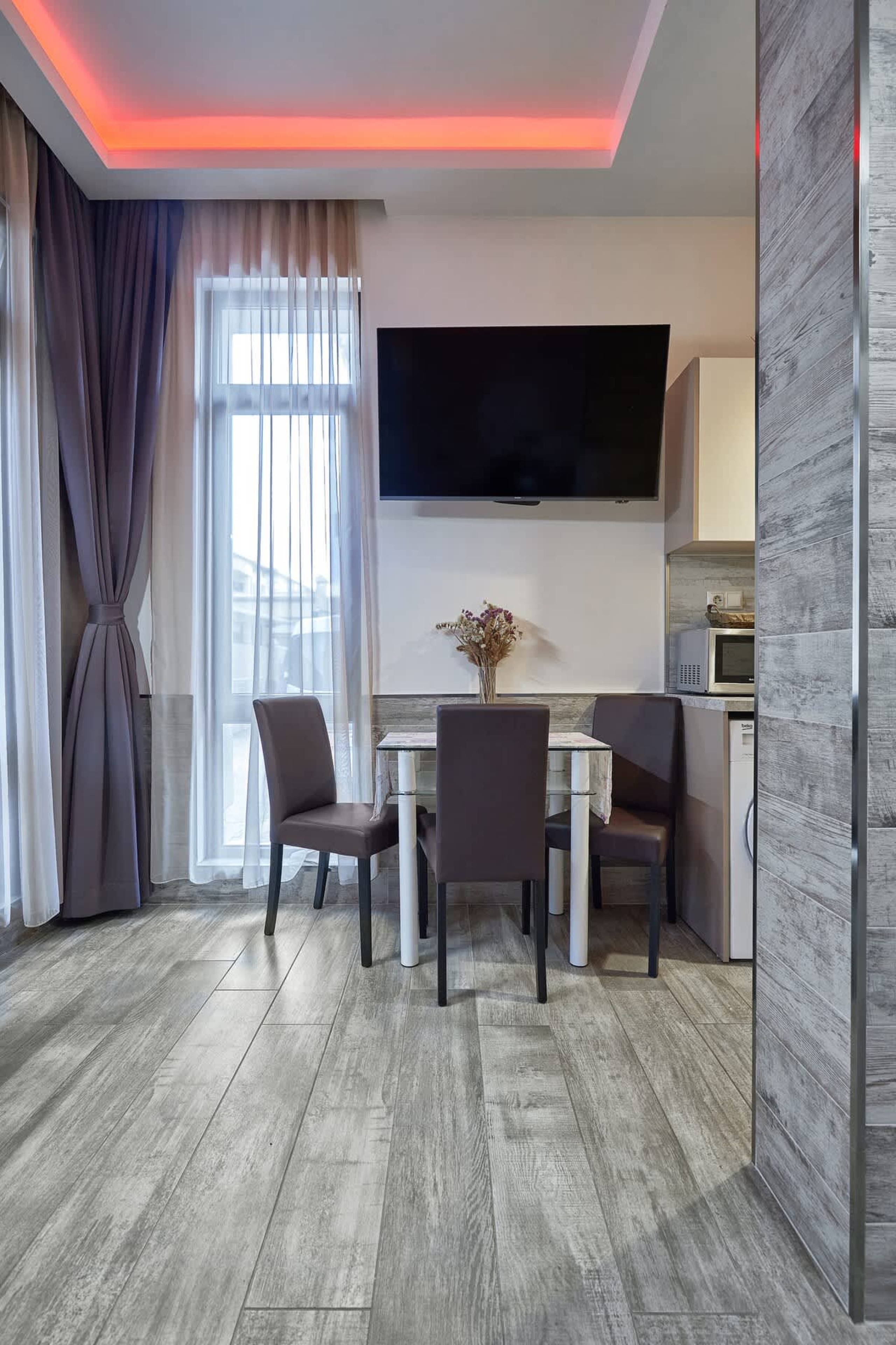 Studio in Sarafovo with Private Parking Spot - Photo 4