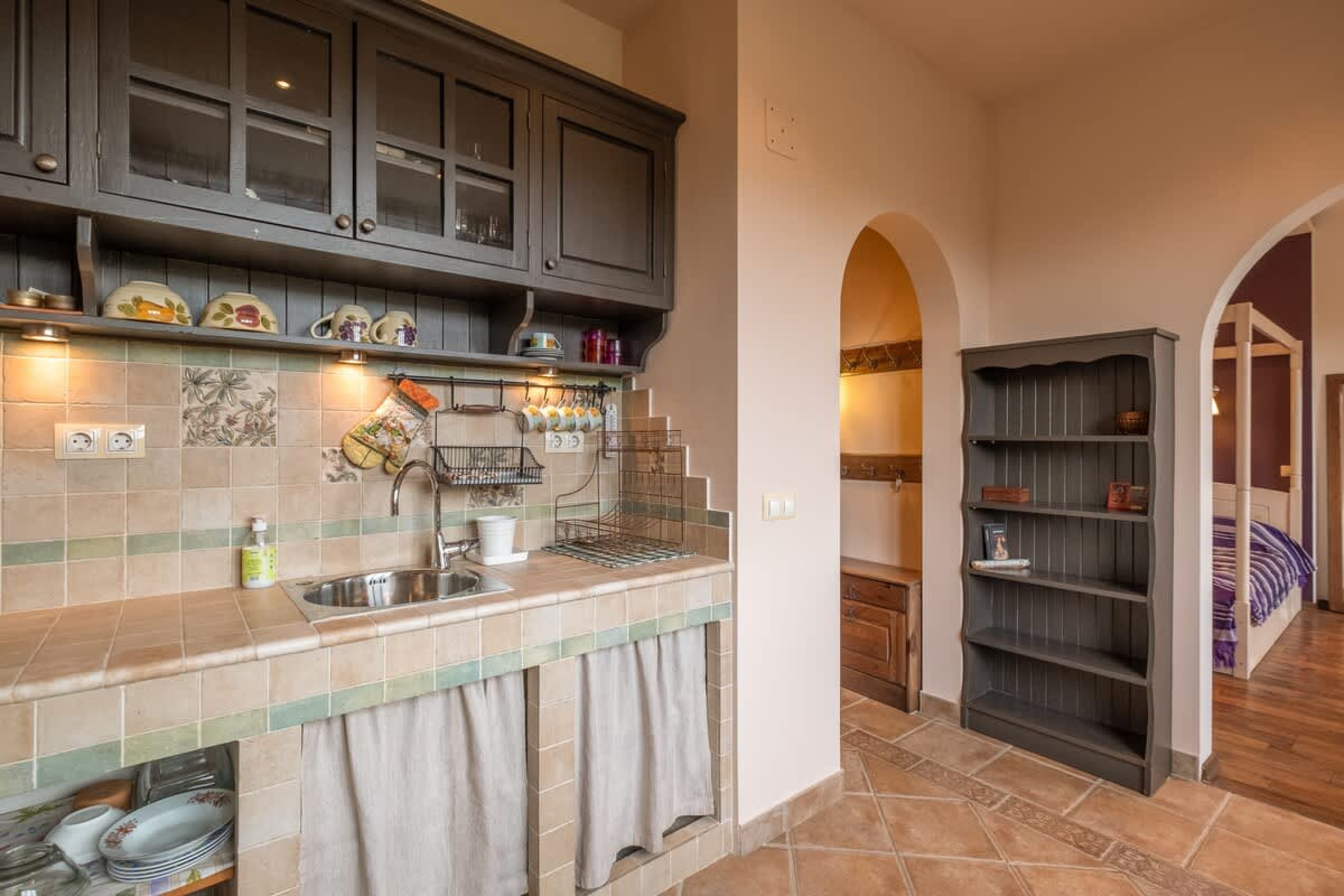 Scoutaround White Logo