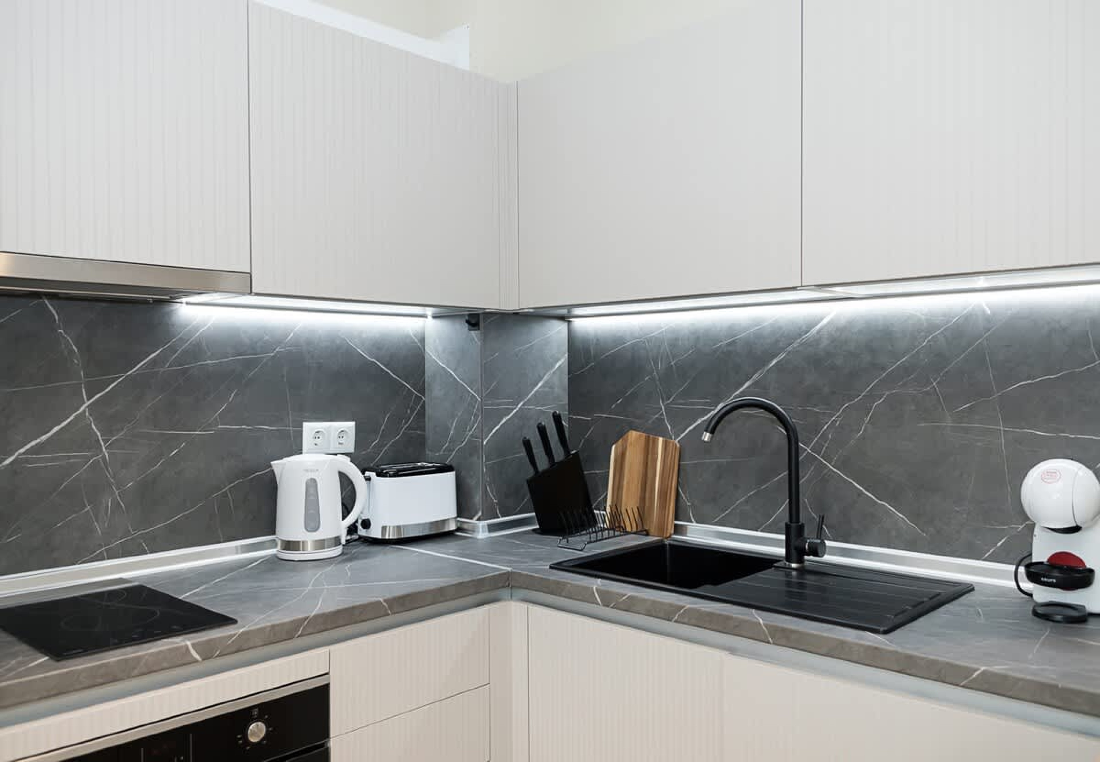 Scoutaround White Logo