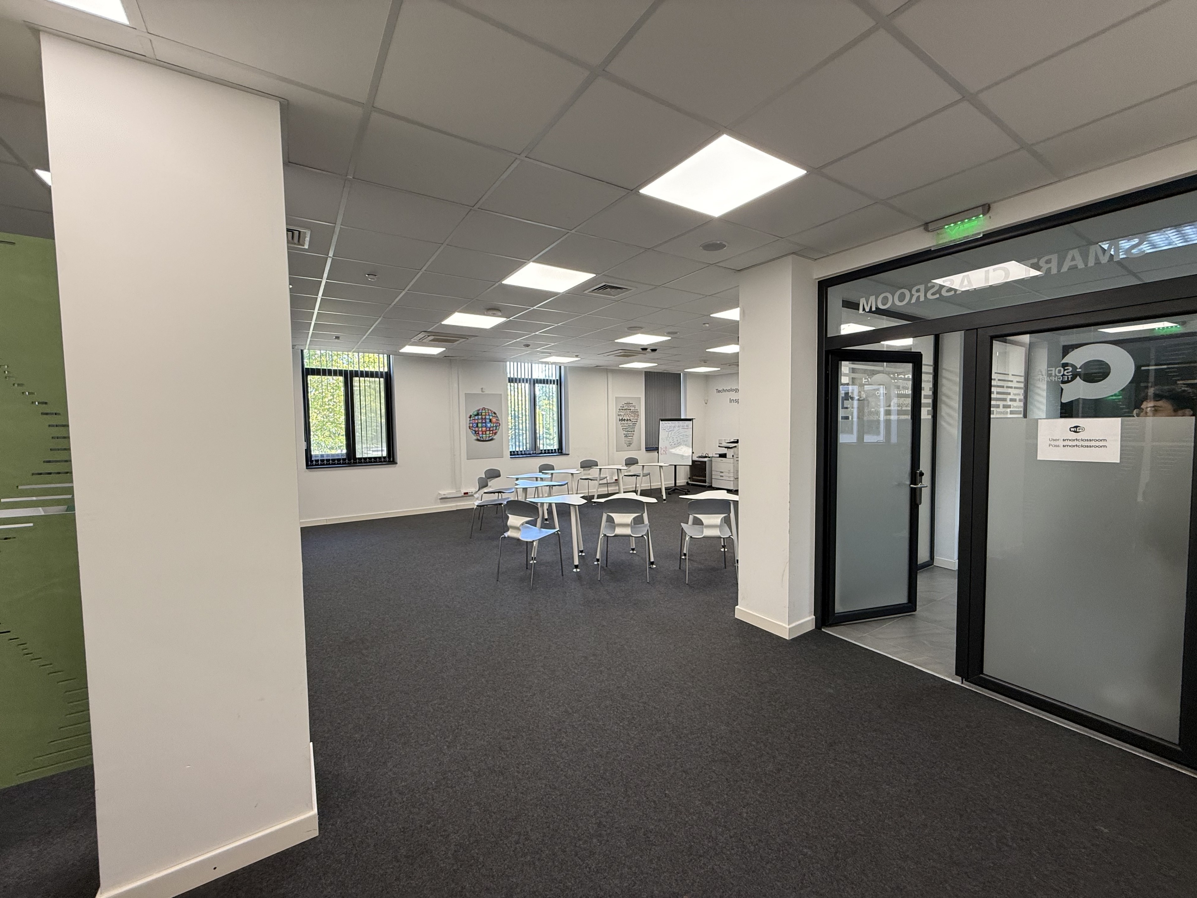 Scoutaround White Logo