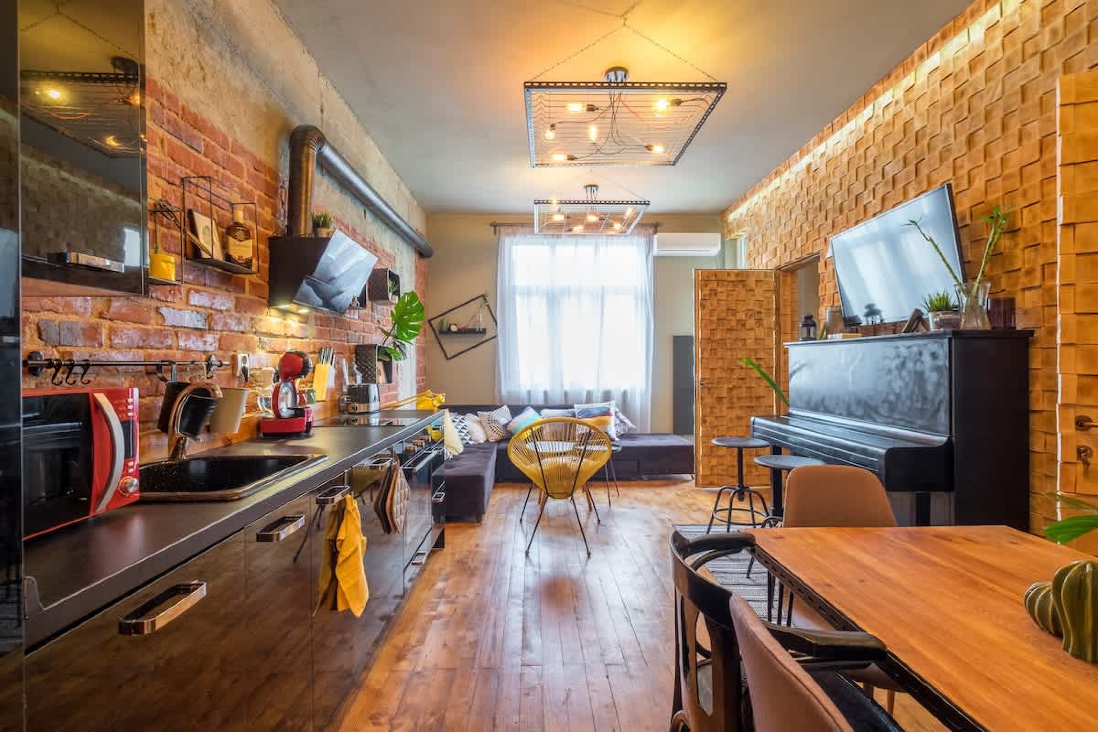 2 BDR &amp; 2 BTHR Funky Apartment / Supreme Location - Photo 24