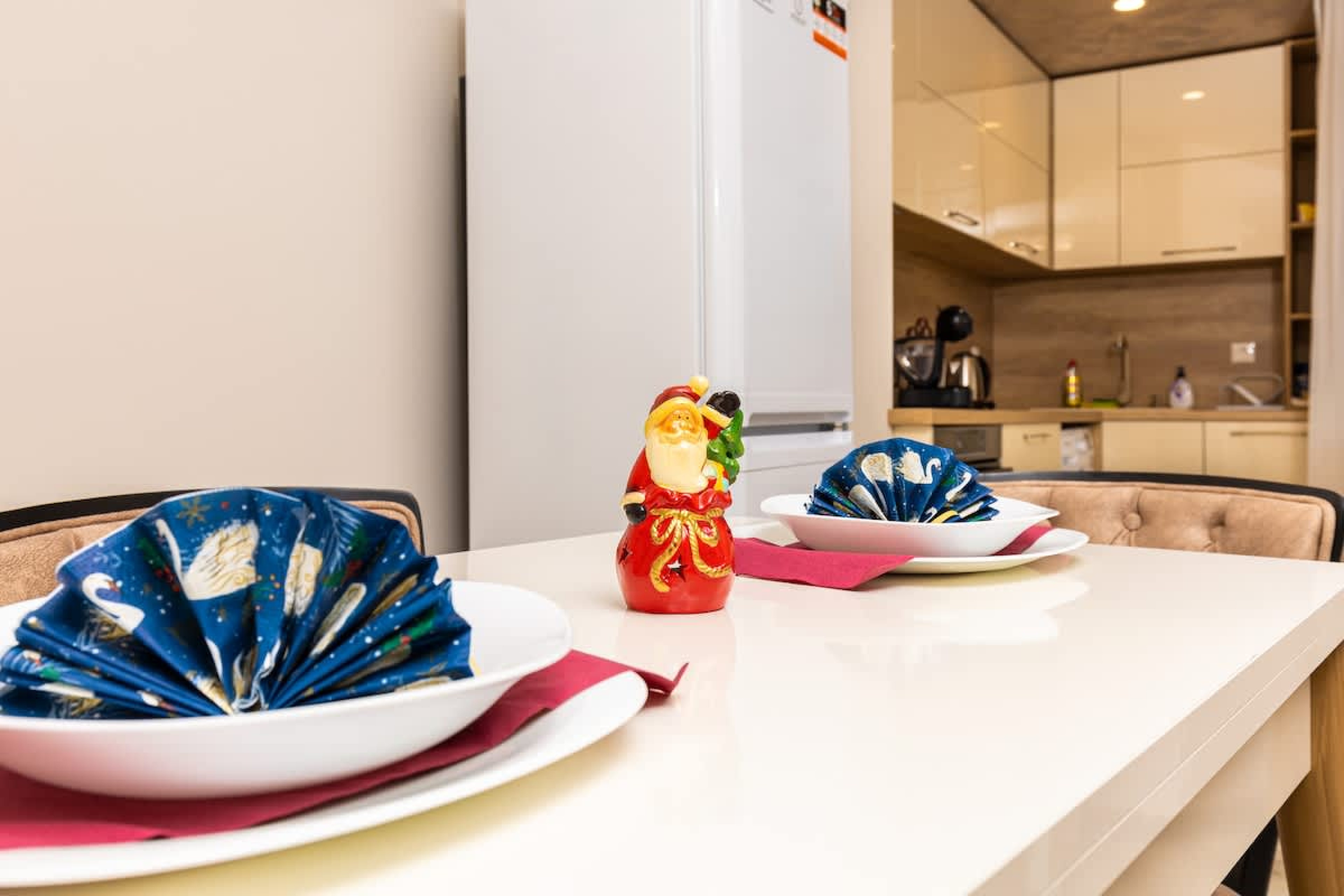 Scoutaround White Logo