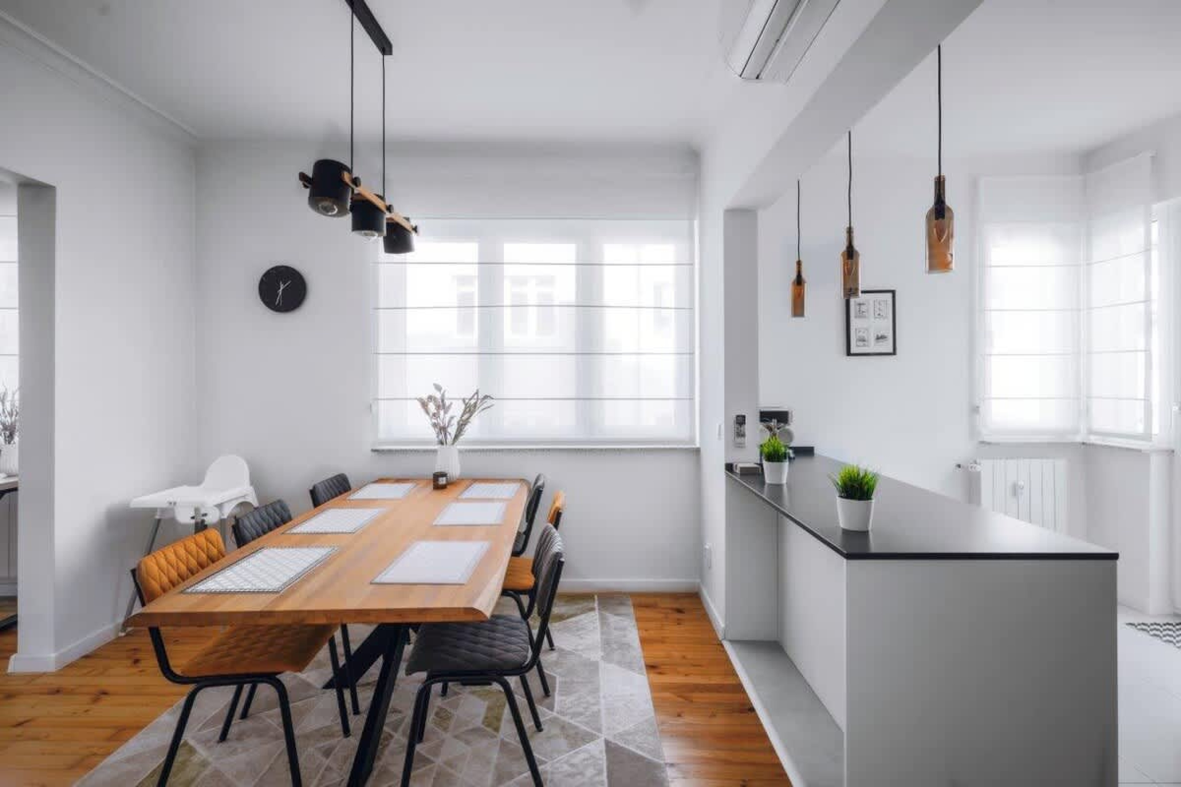 Scoutaround White Logo