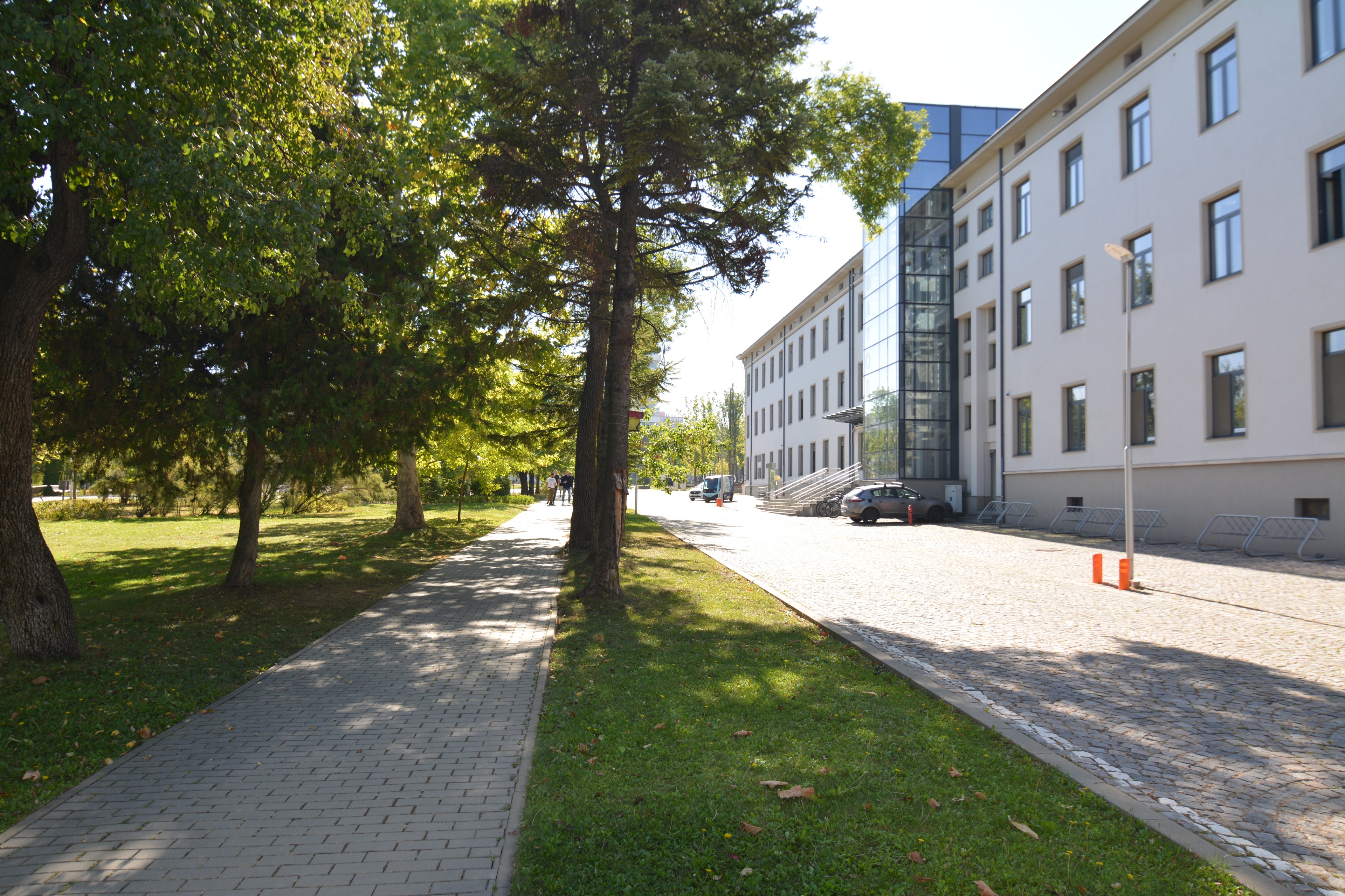 Scoutaround White Logo