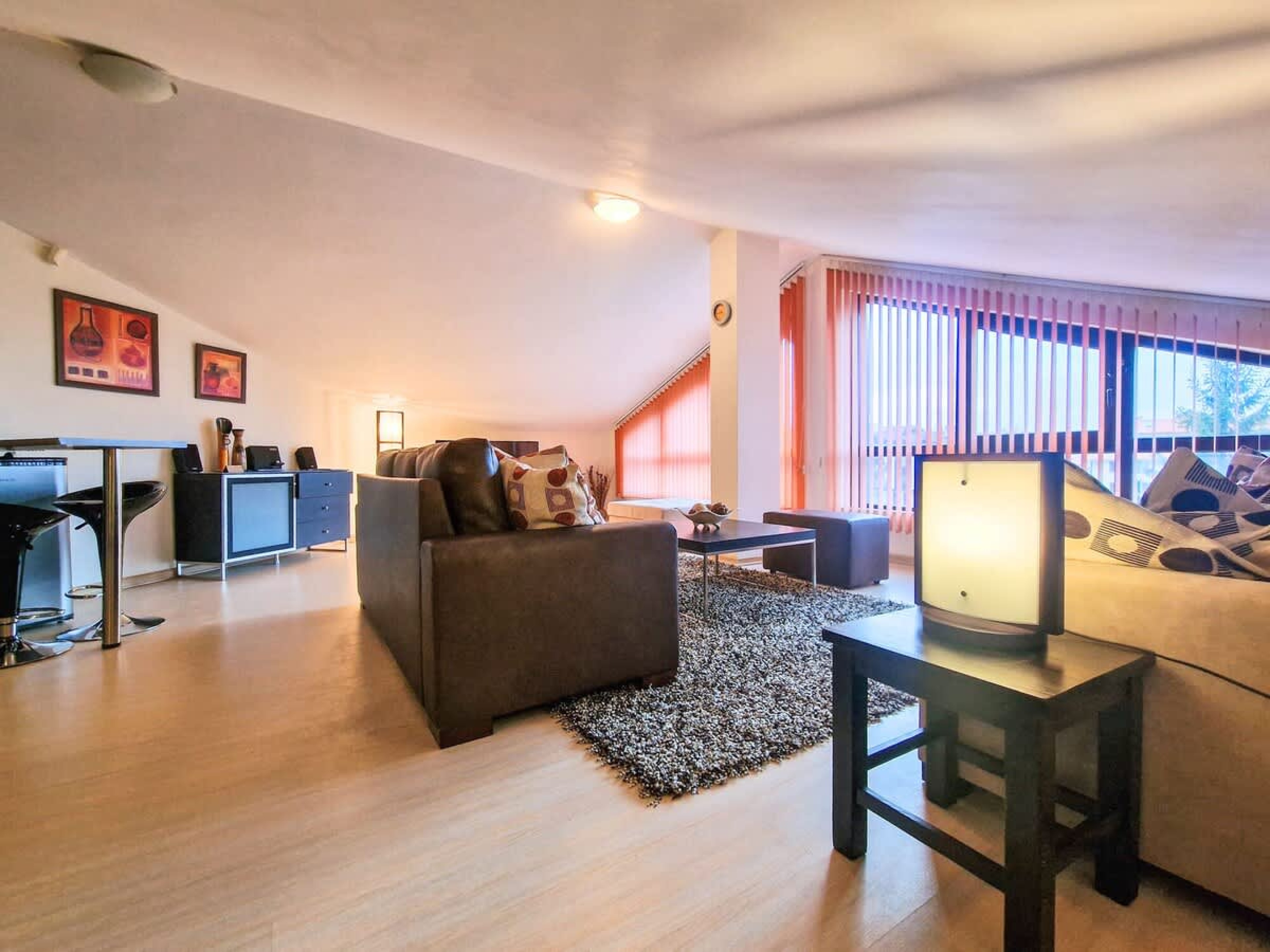 Scoutaround White Logo