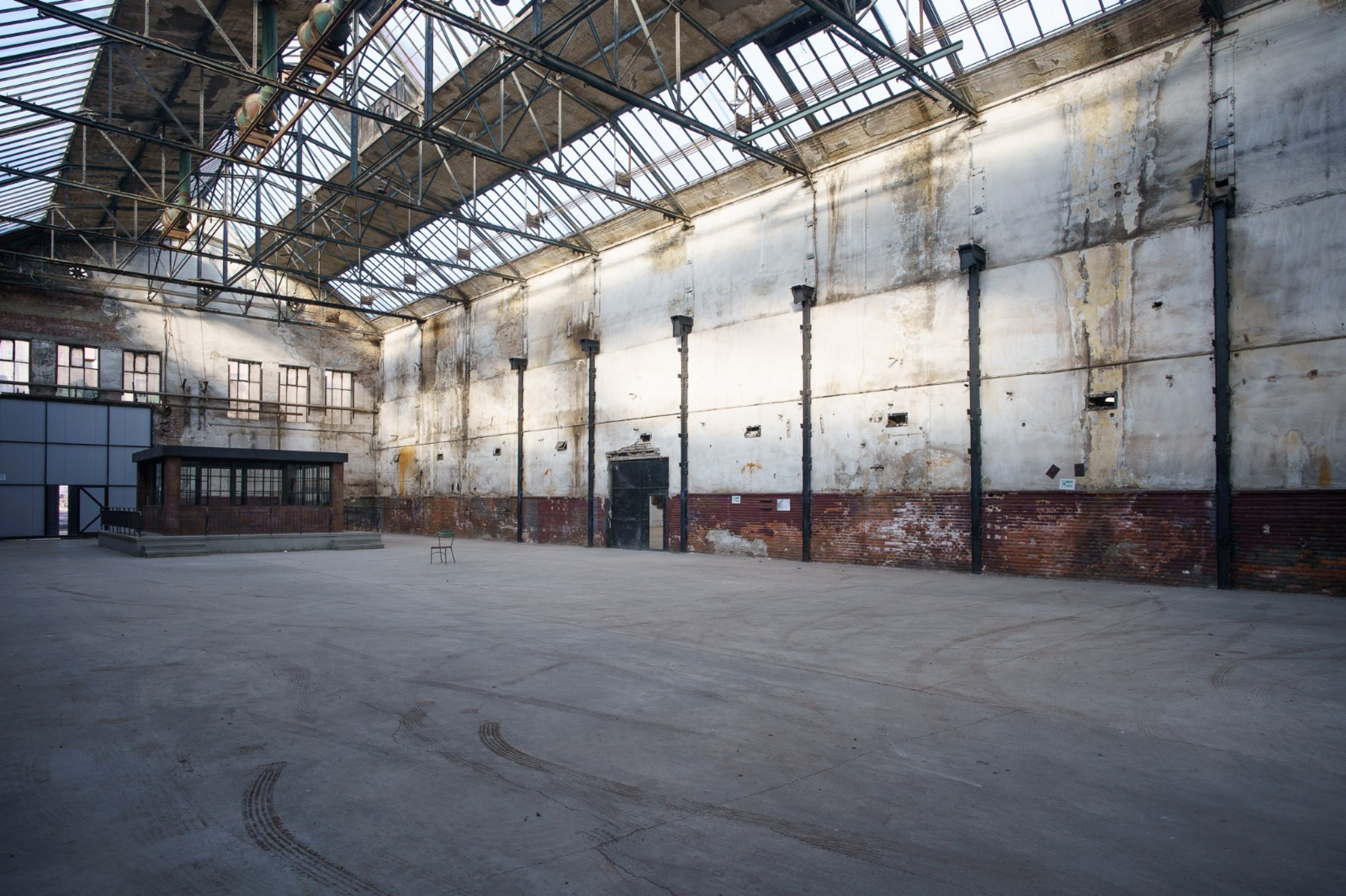 Scoutaround White Logo