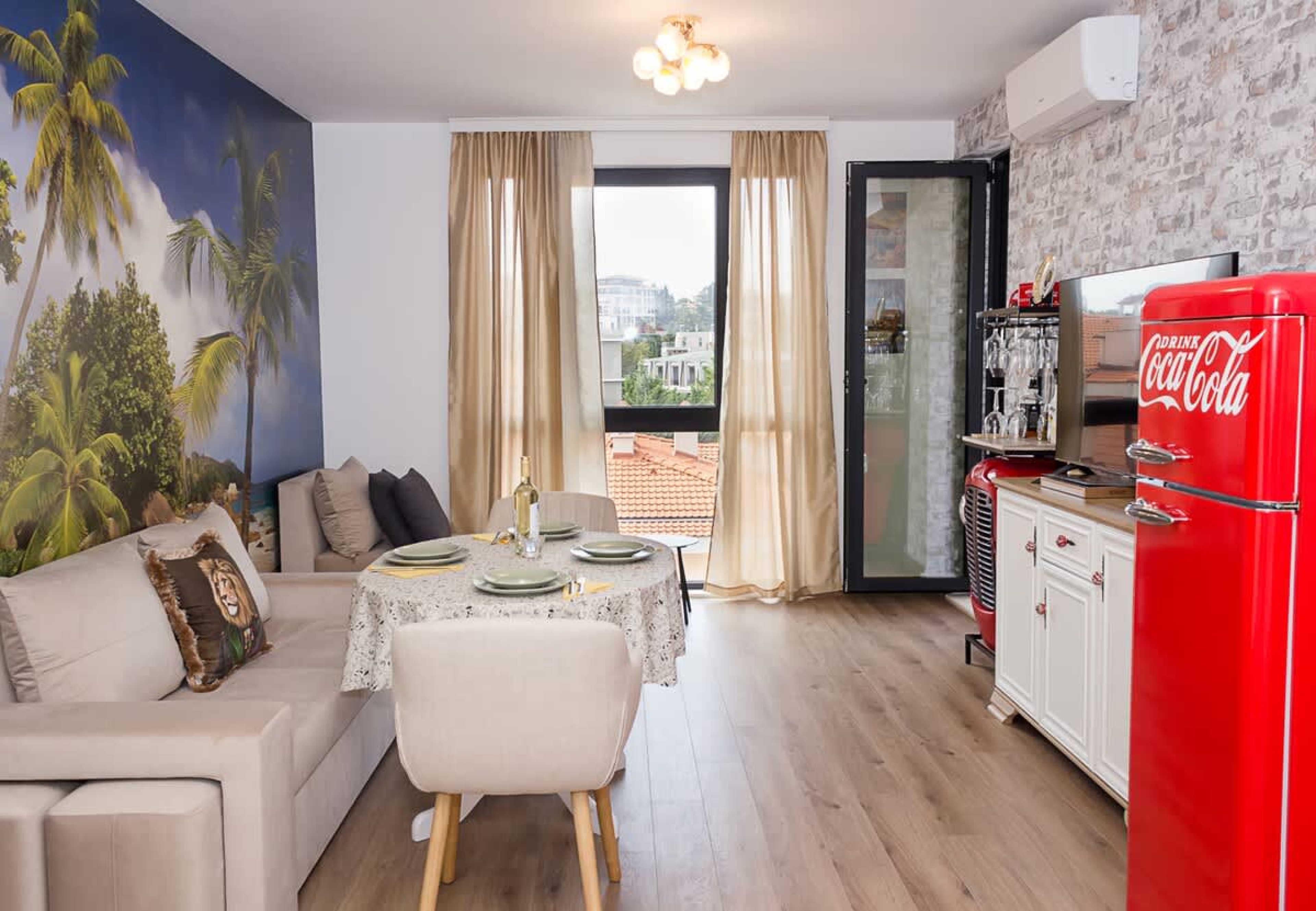 Scoutaround White Logo