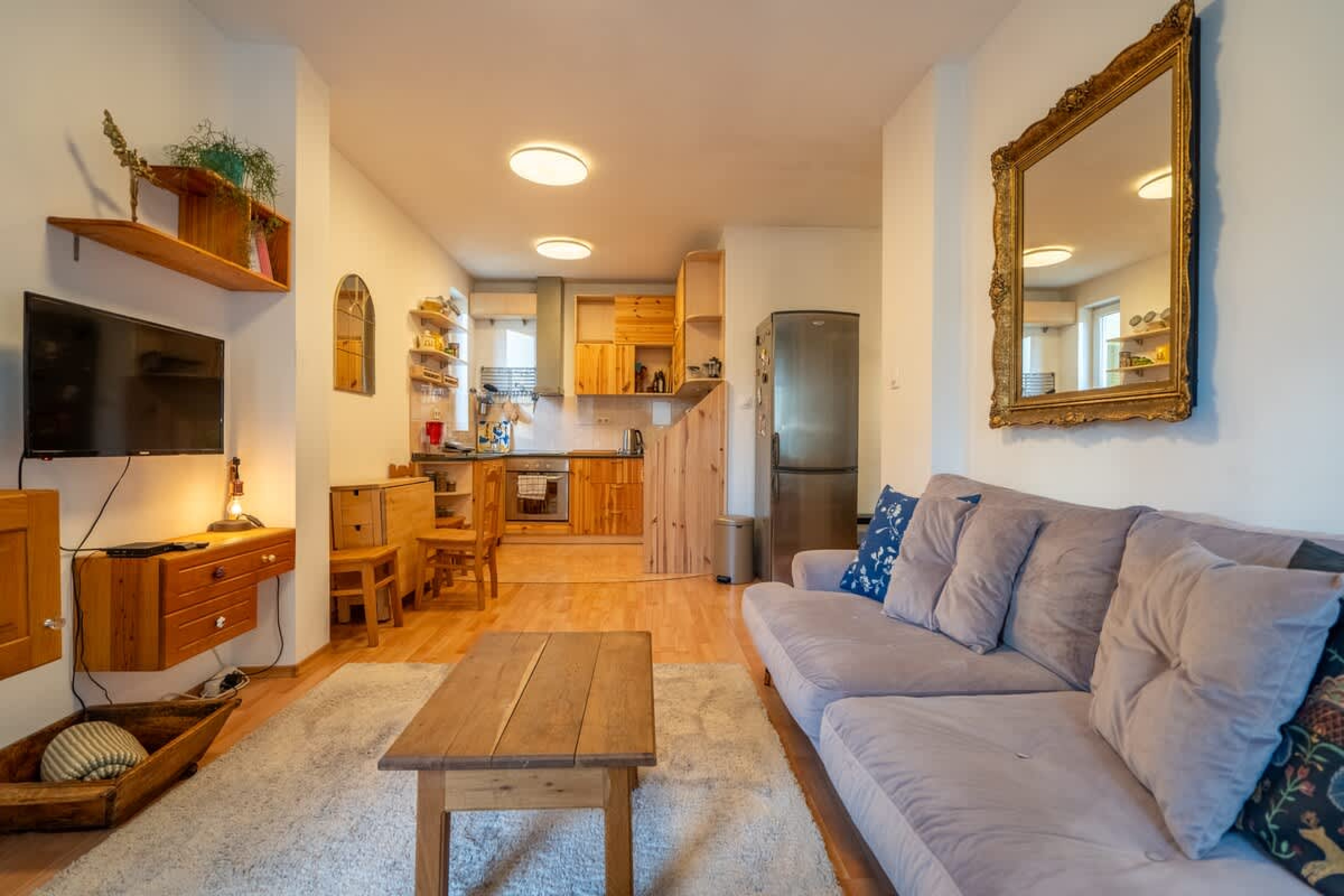 Scoutaround White Logo