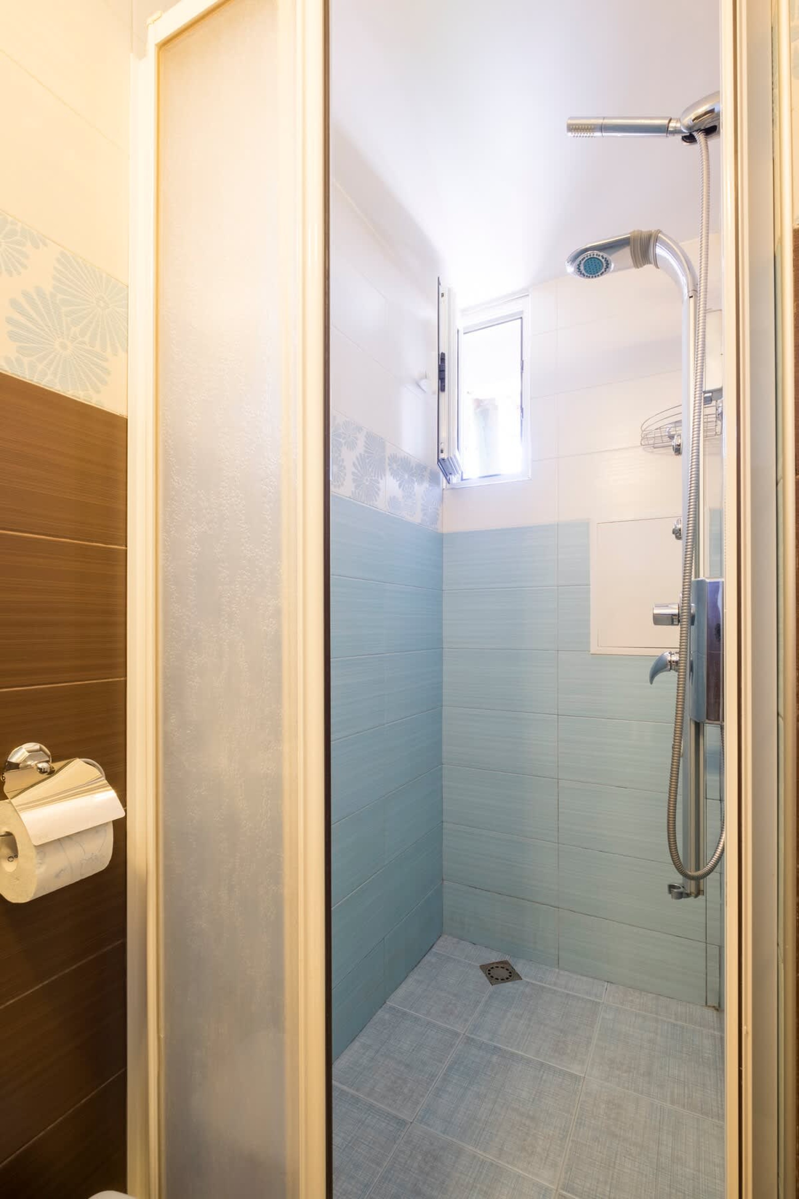 Scoutaround White Logo