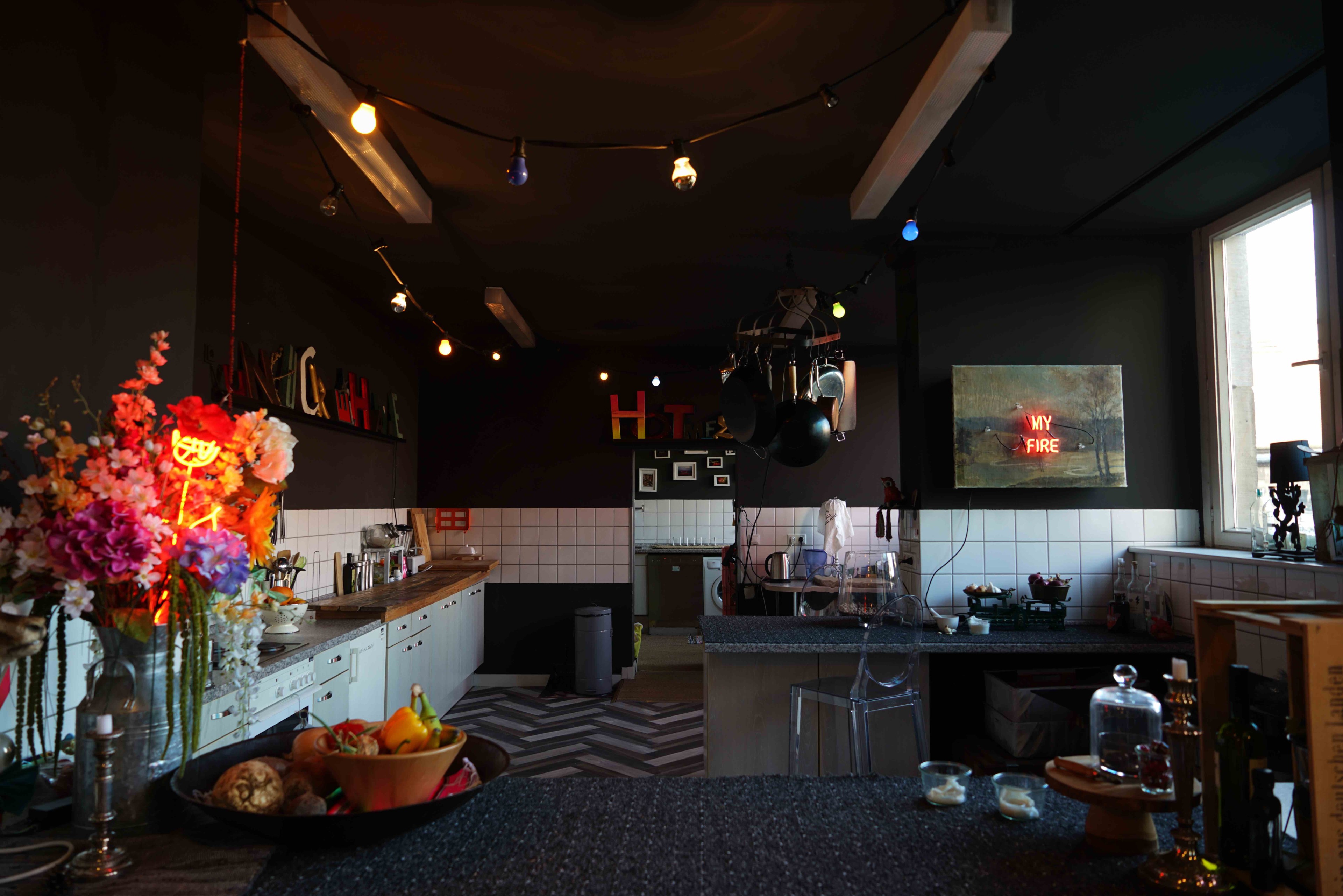 Scoutaround White Logo