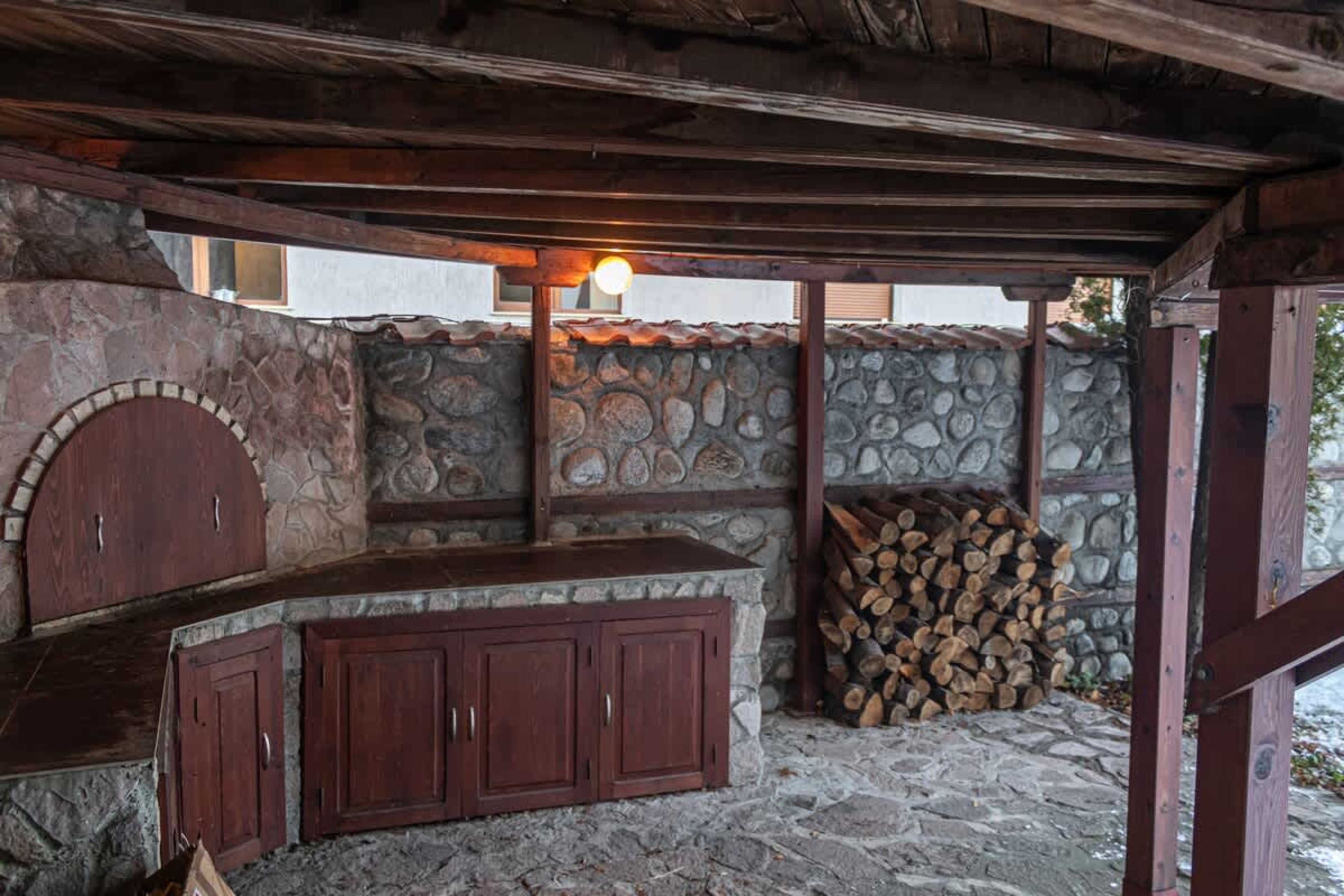 Scoutaround White Logo