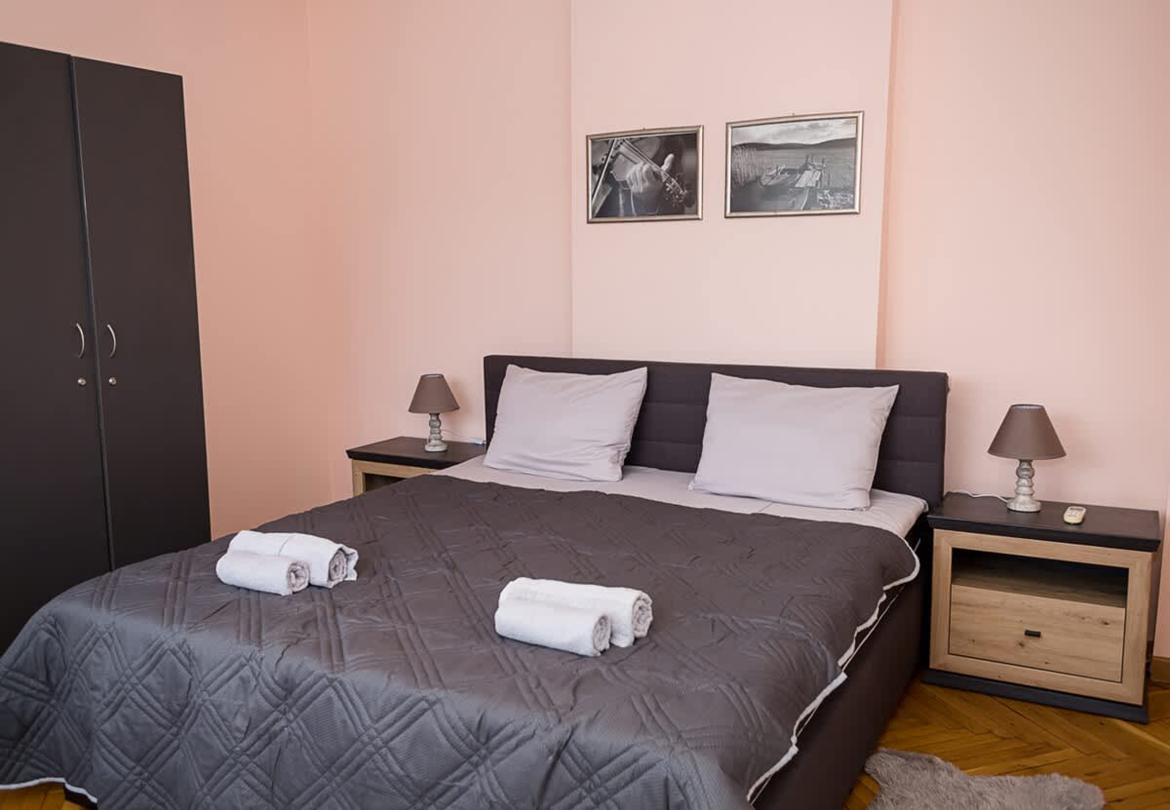 Scoutaround White Logo