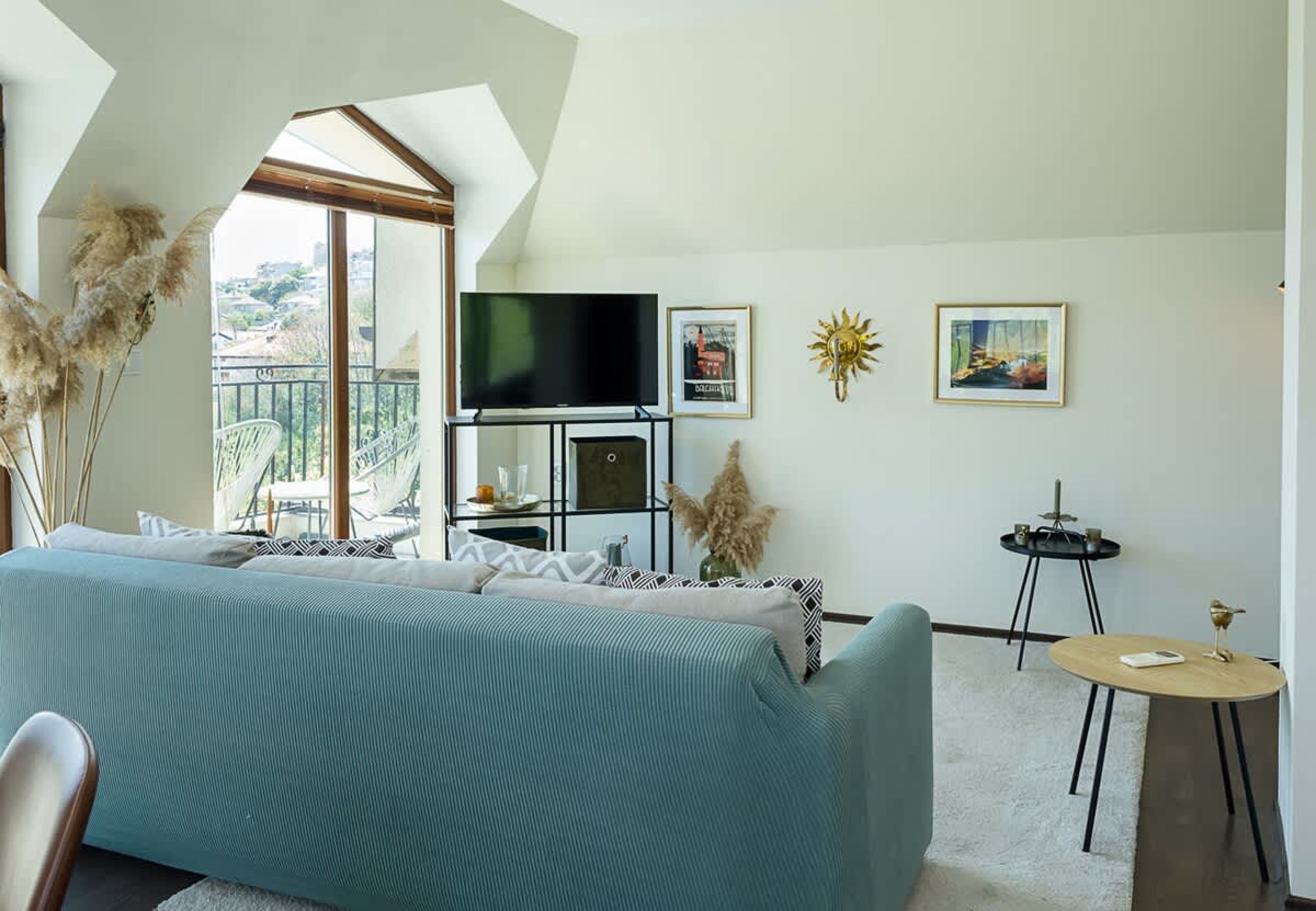 Panoramic Sea-View | 2-Bedroom Flat with Terrace - Photo 7