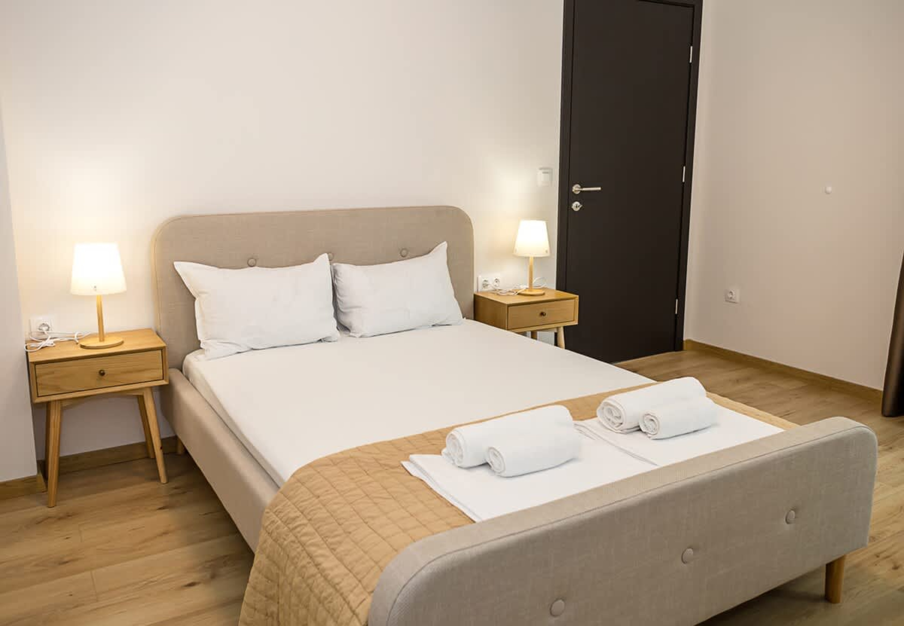 Scoutaround White Logo