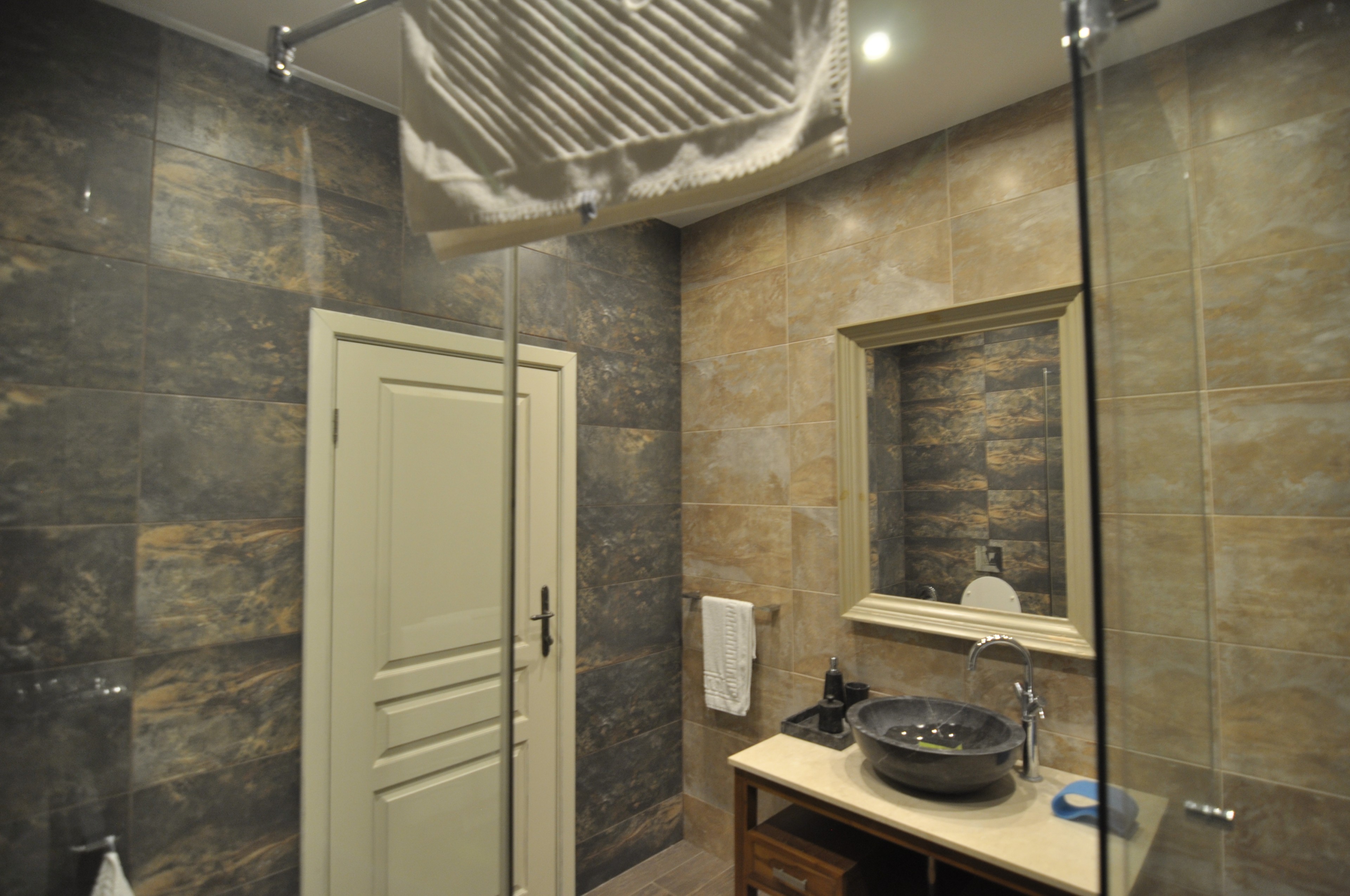 Scoutaround White Logo