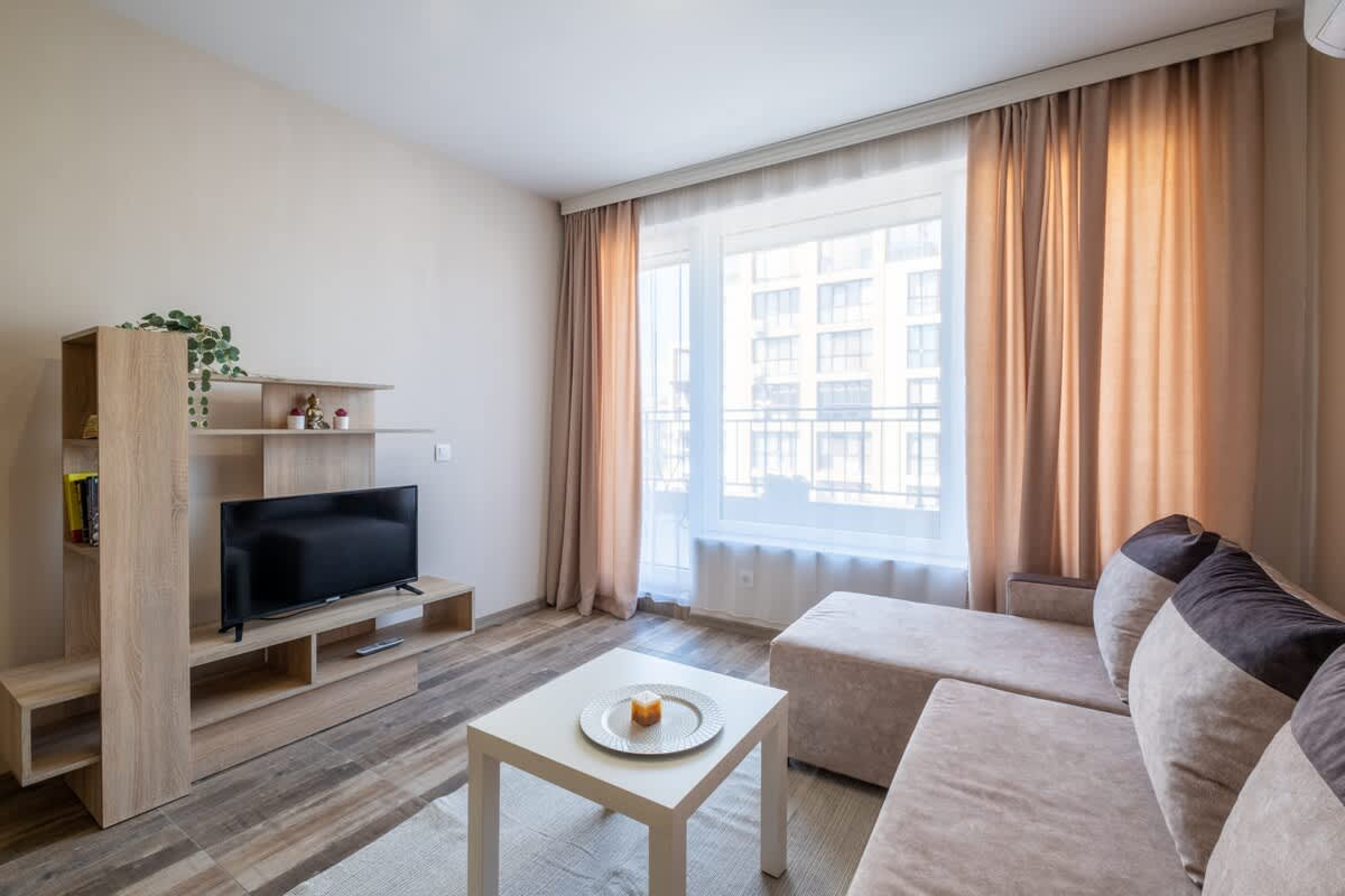 Scoutaround White Logo