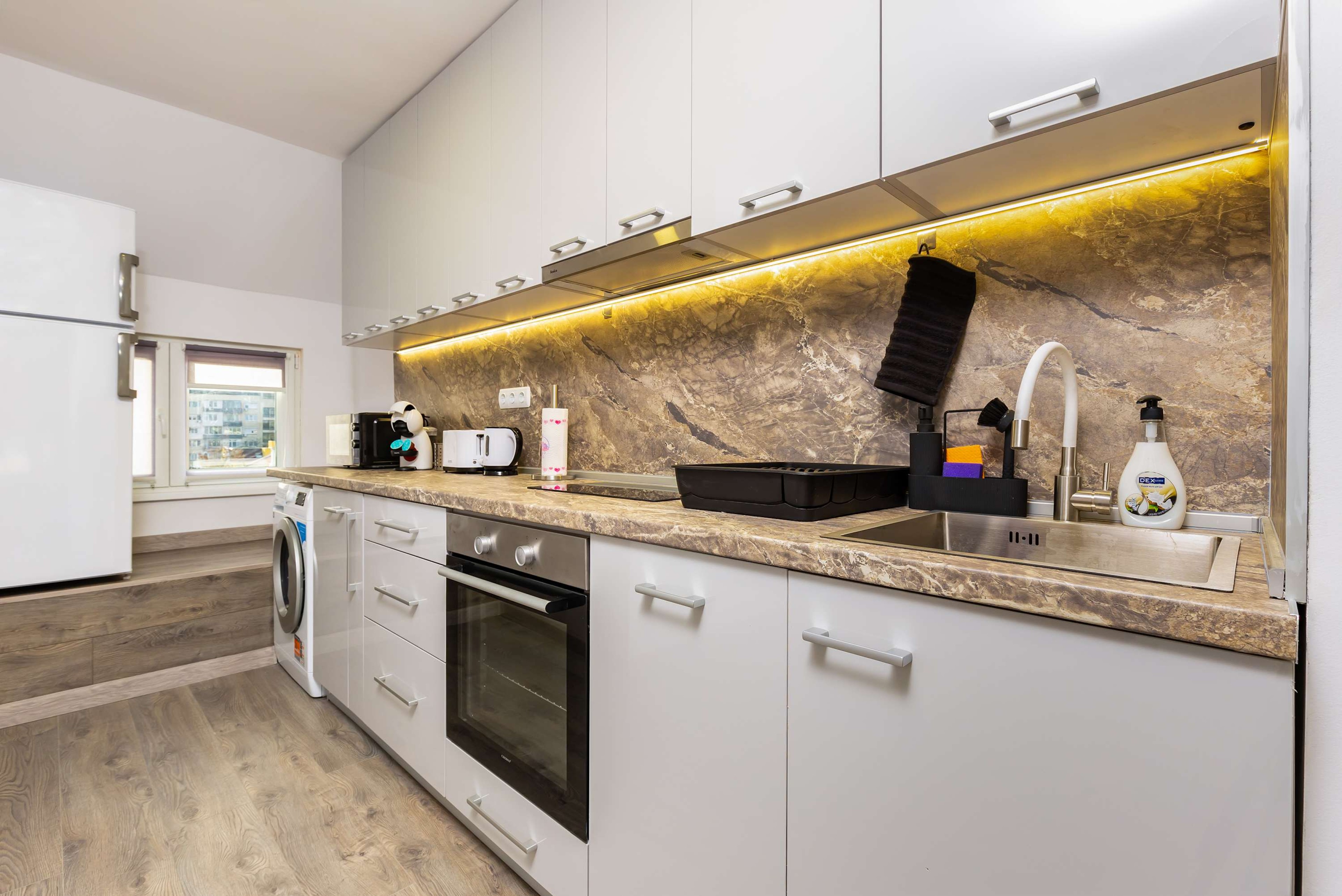 Scoutaround White Logo