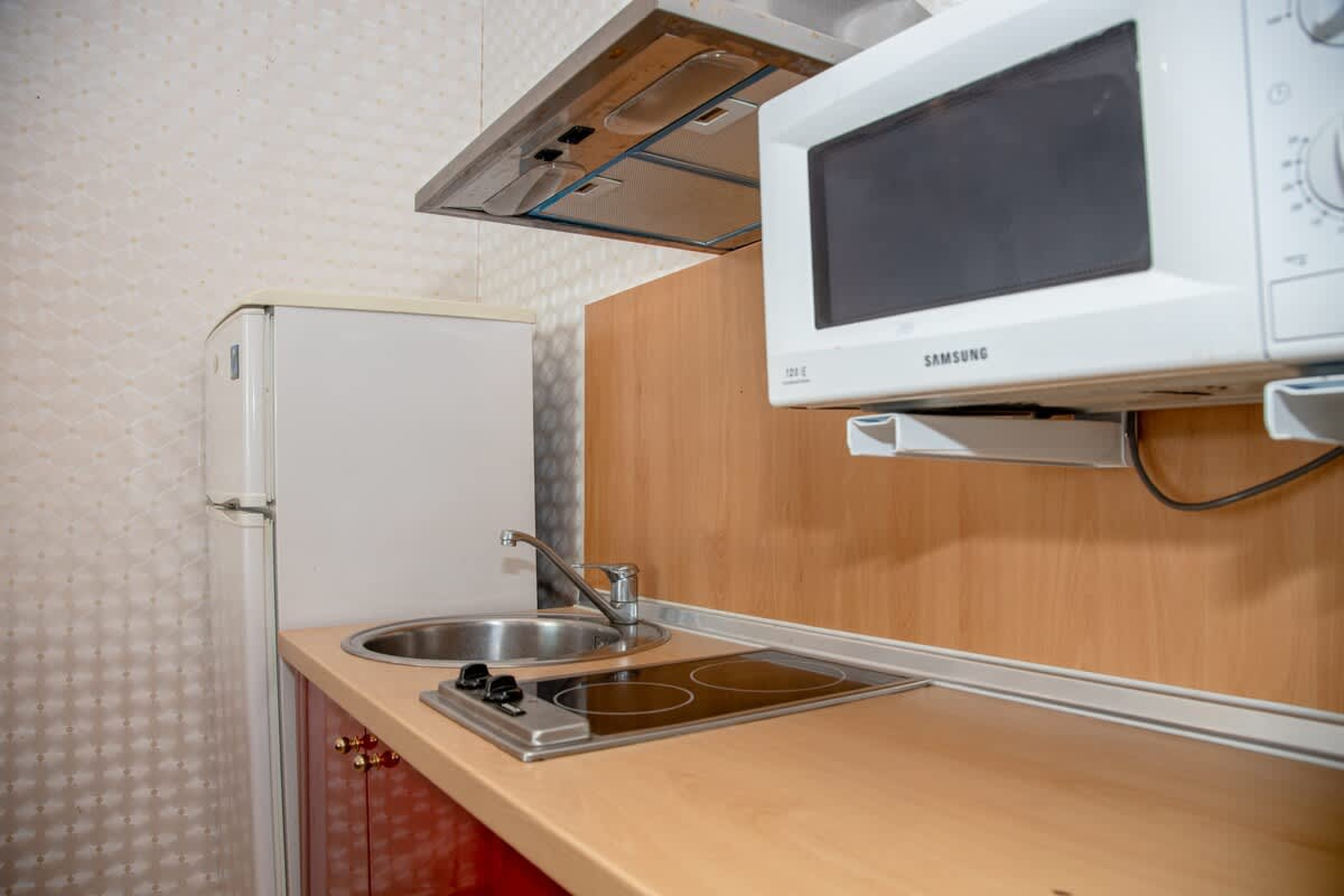 Scoutaround White Logo