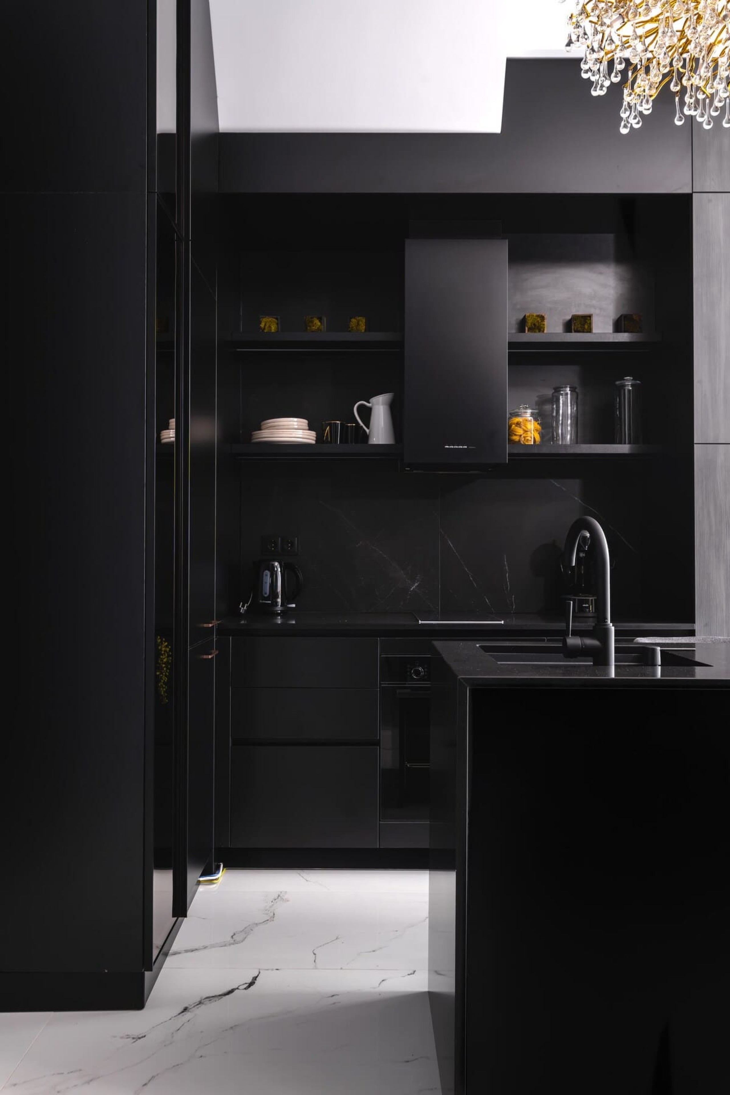 Scoutaround White Logo