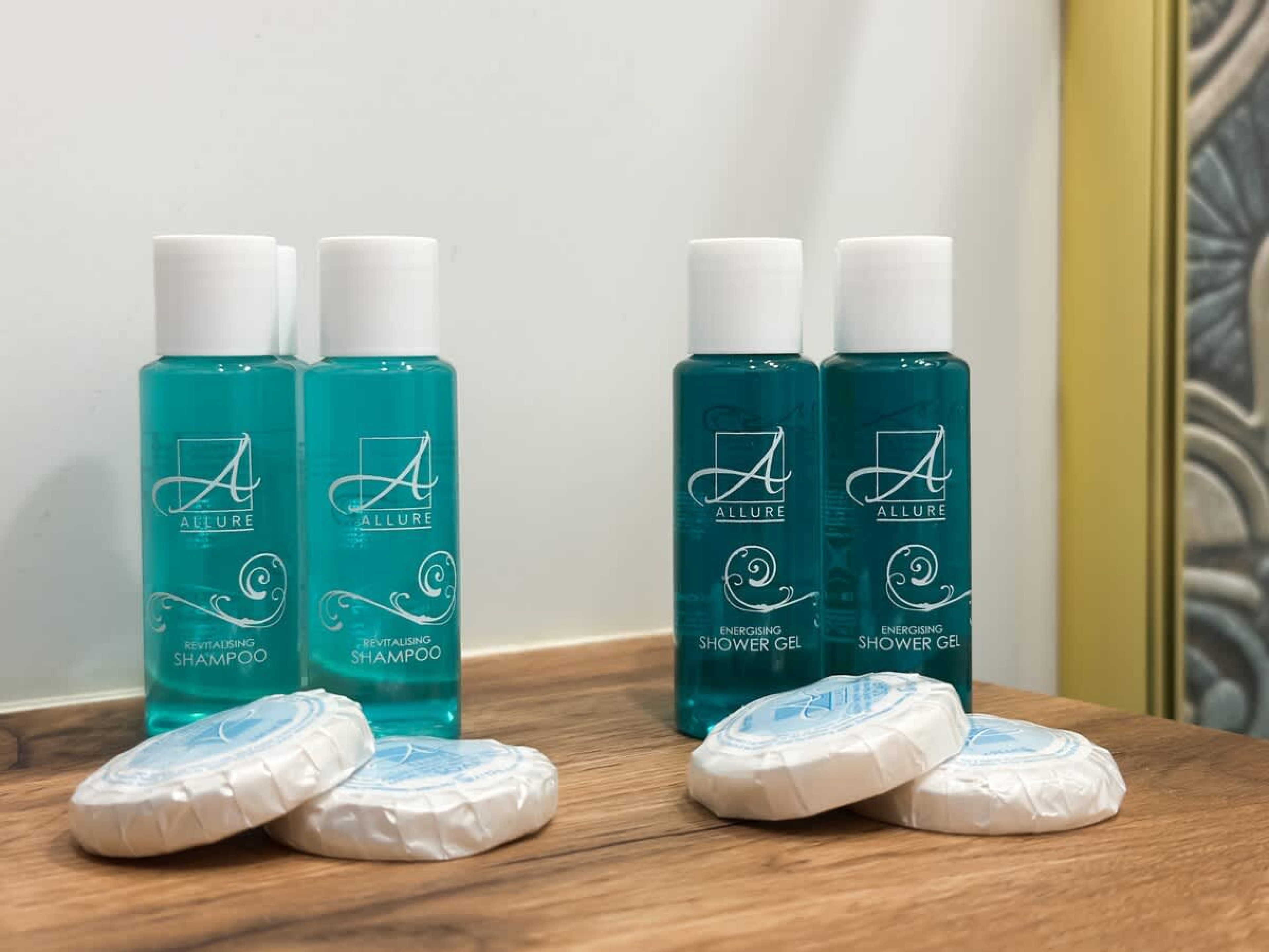 Scoutaround White Logo