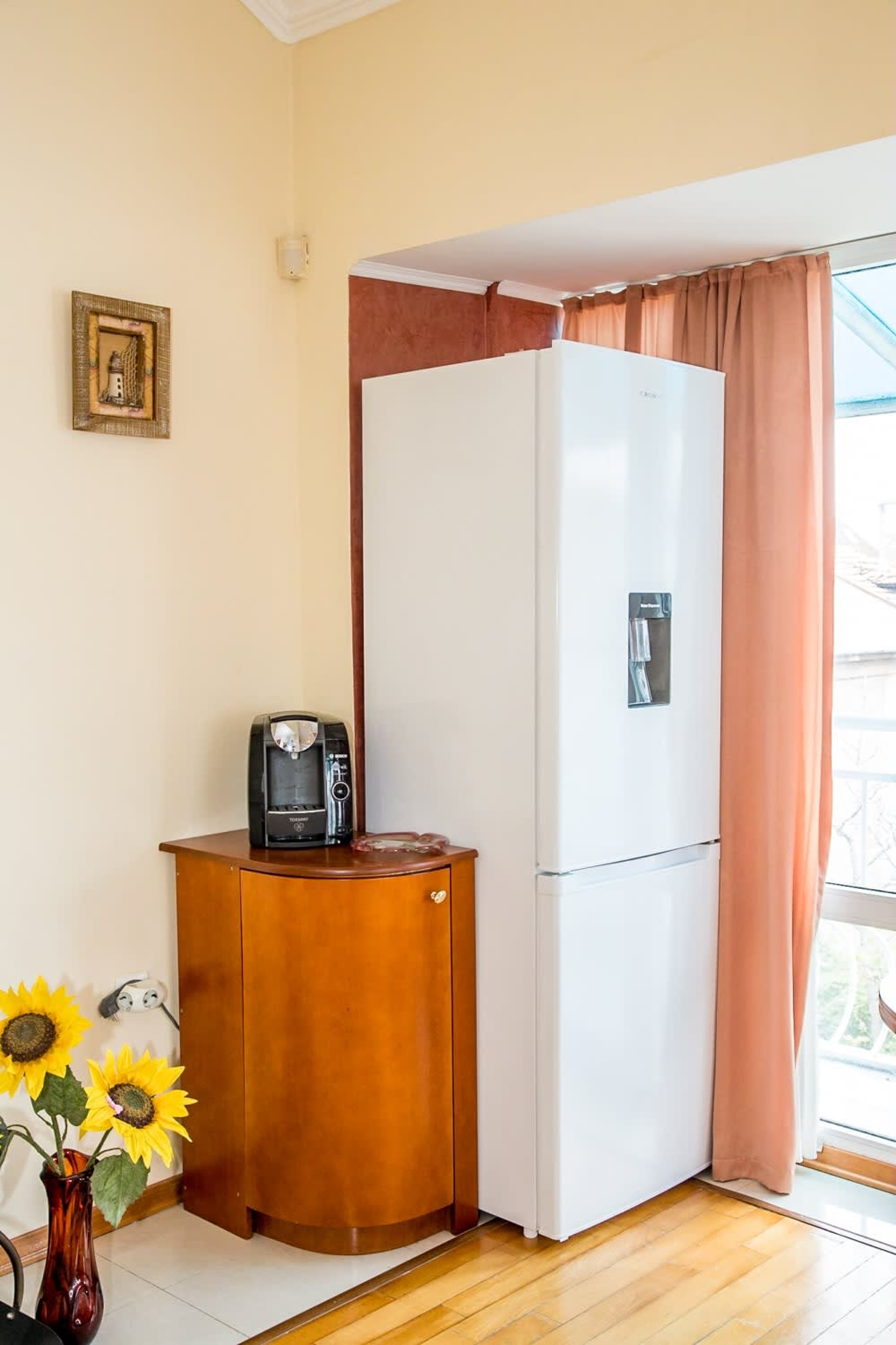 Spacious &amp; Sunny Maisonette w/ Terrace near Centre - Photo 6