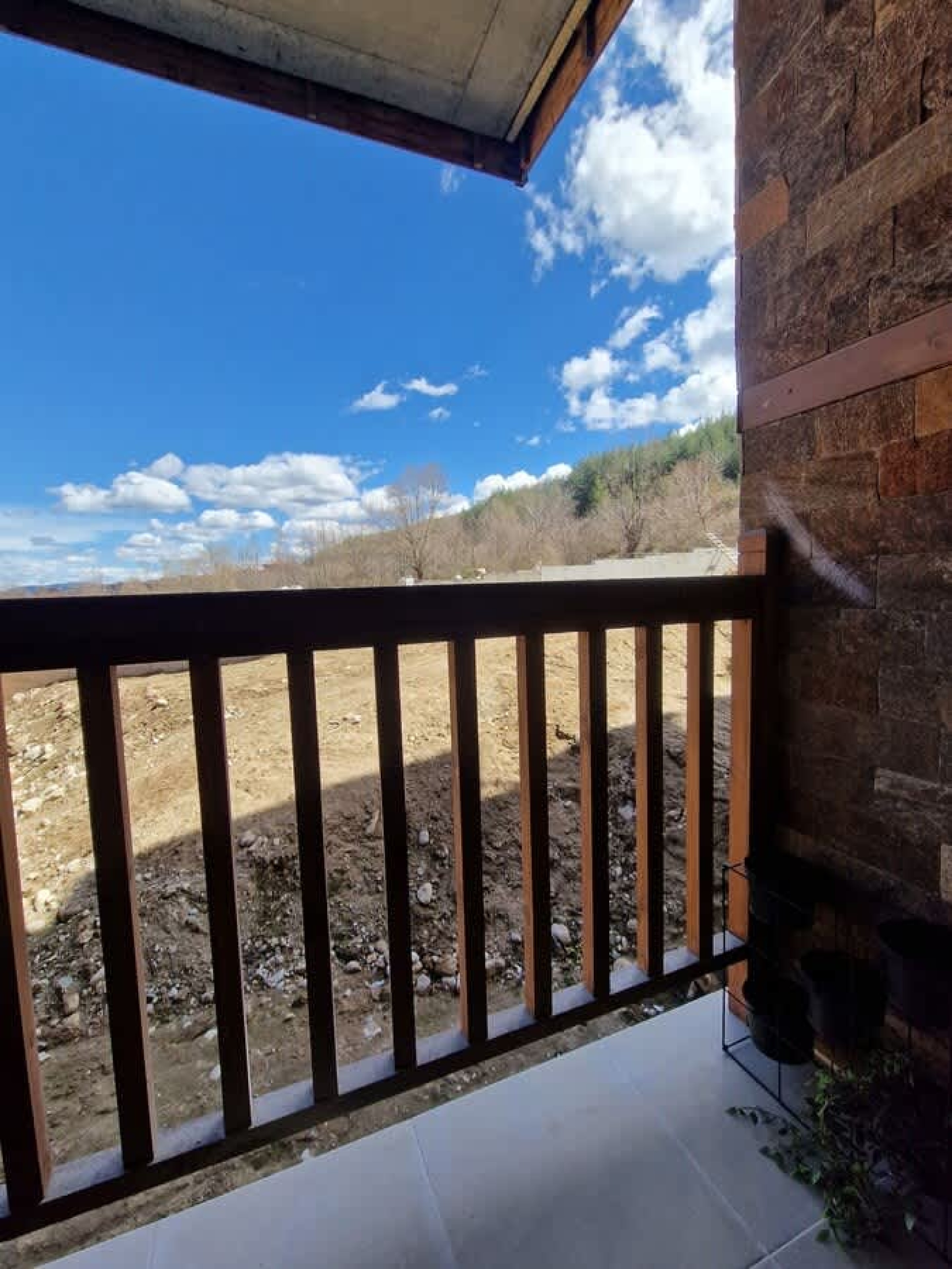 Scoutaround White Logo