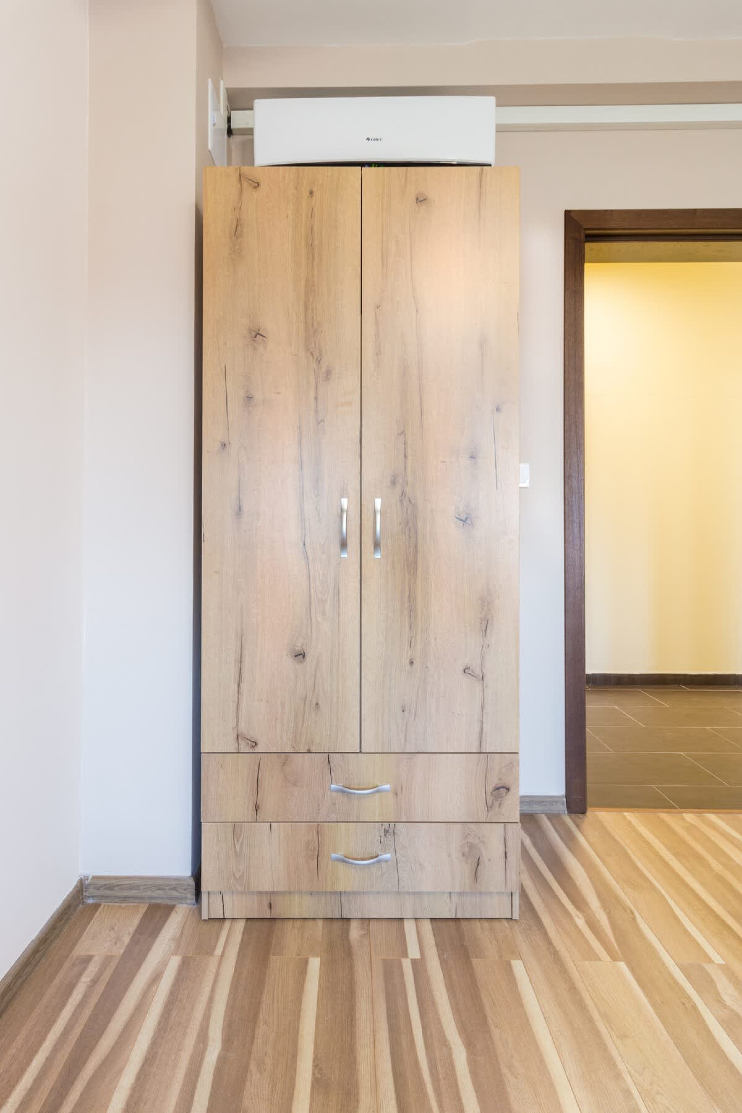 Scoutaround White Logo