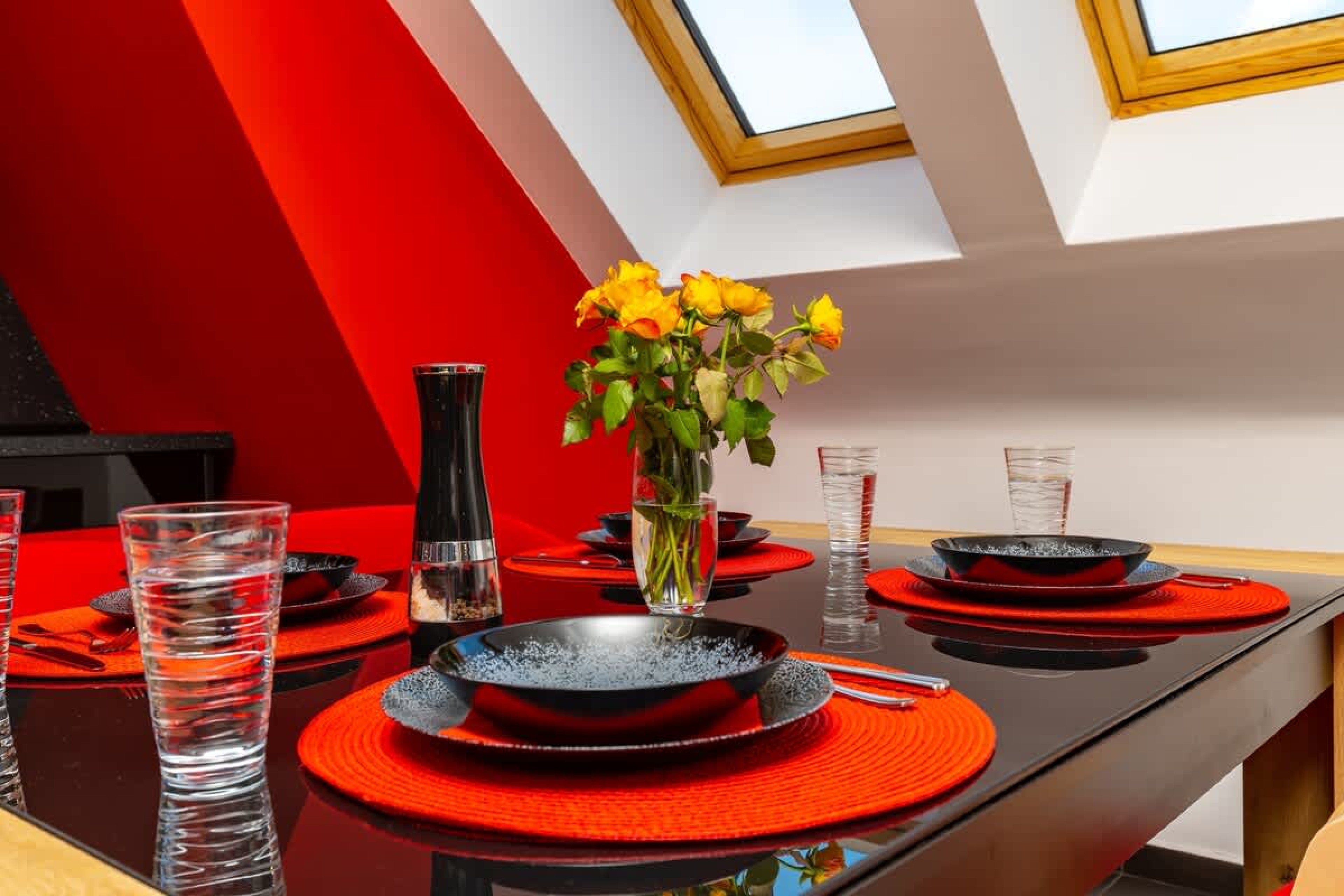 Scoutaround White Logo