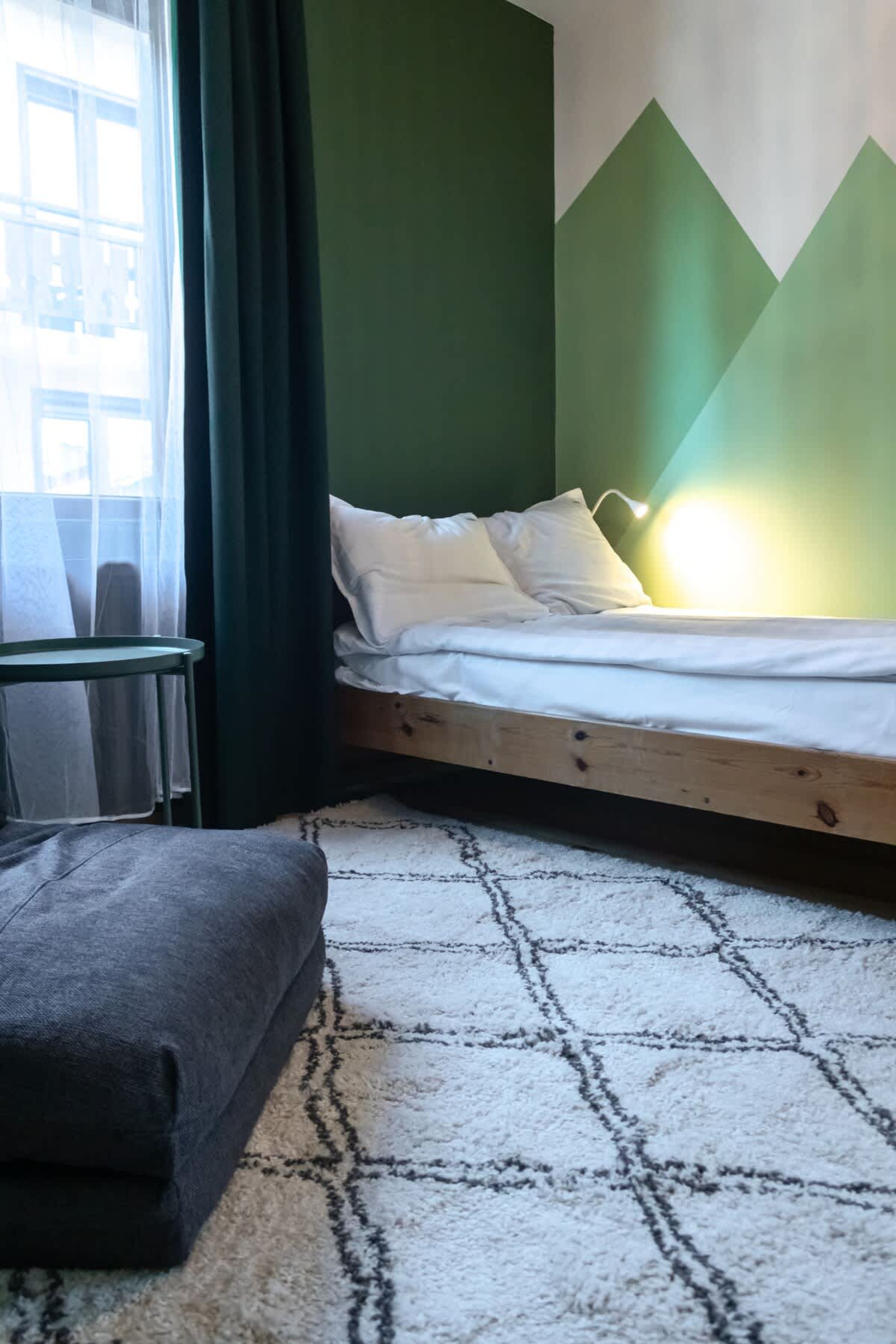 Scoutaround White Logo