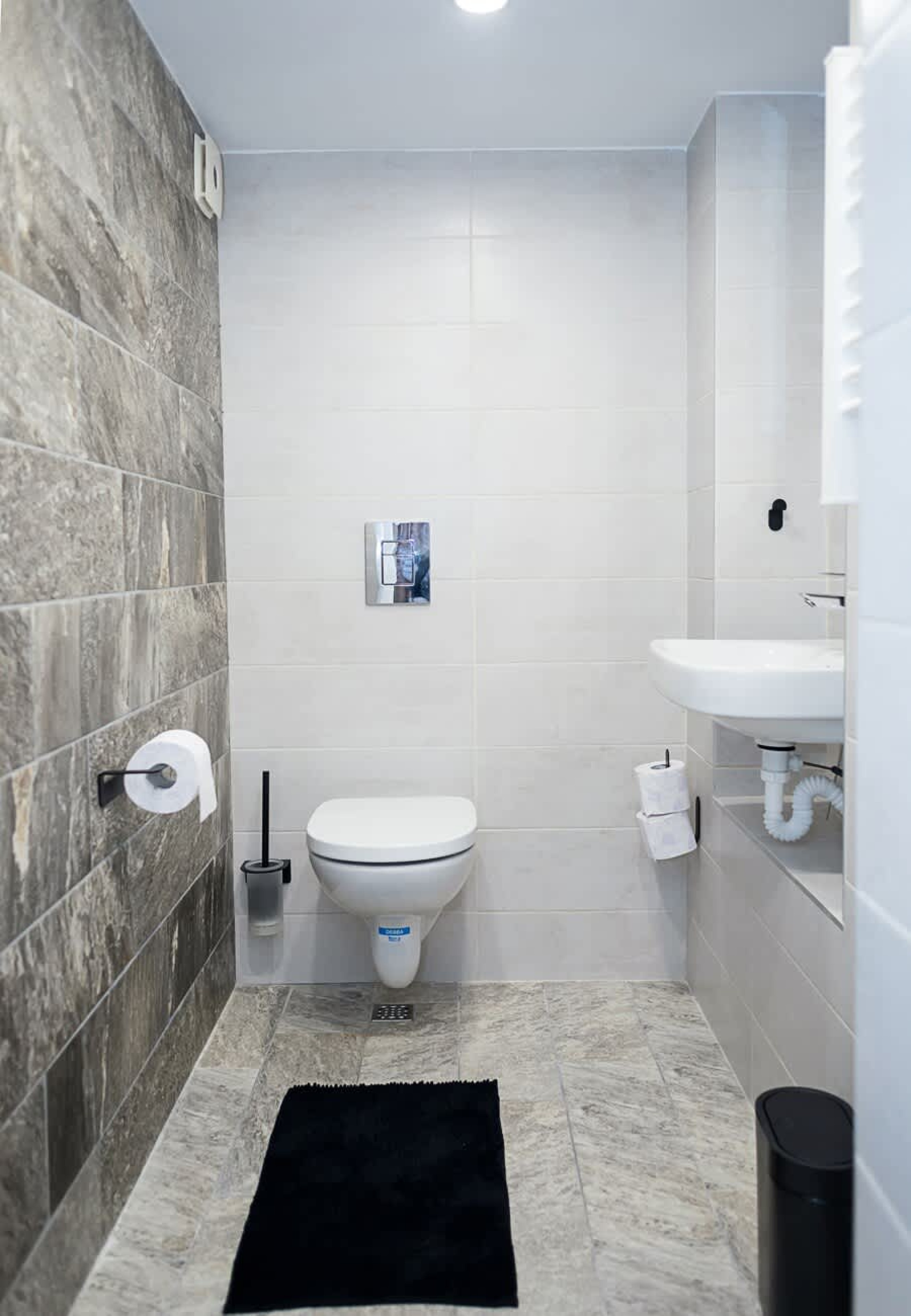 Scoutaround White Logo