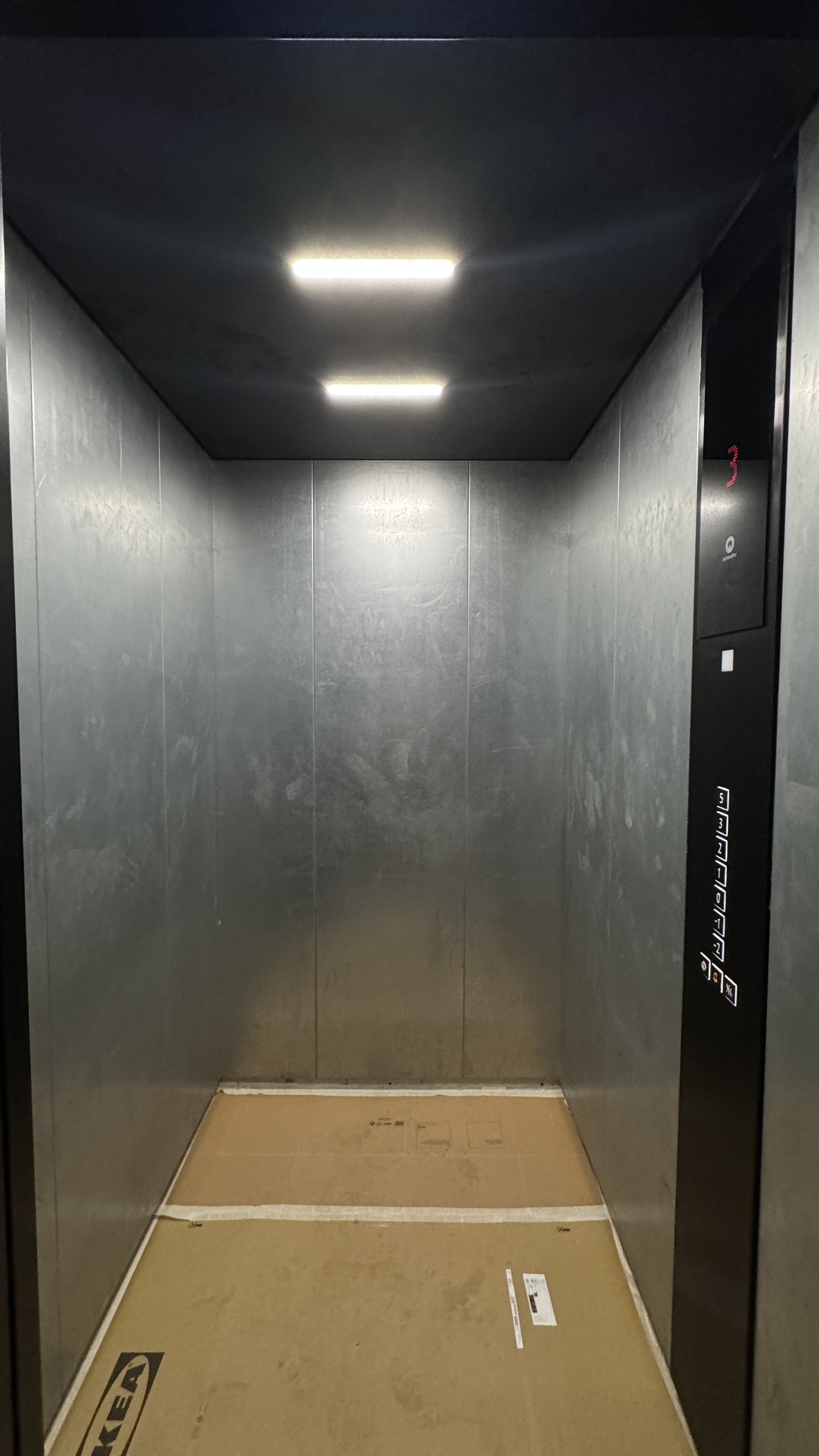 Scoutaround White Logo