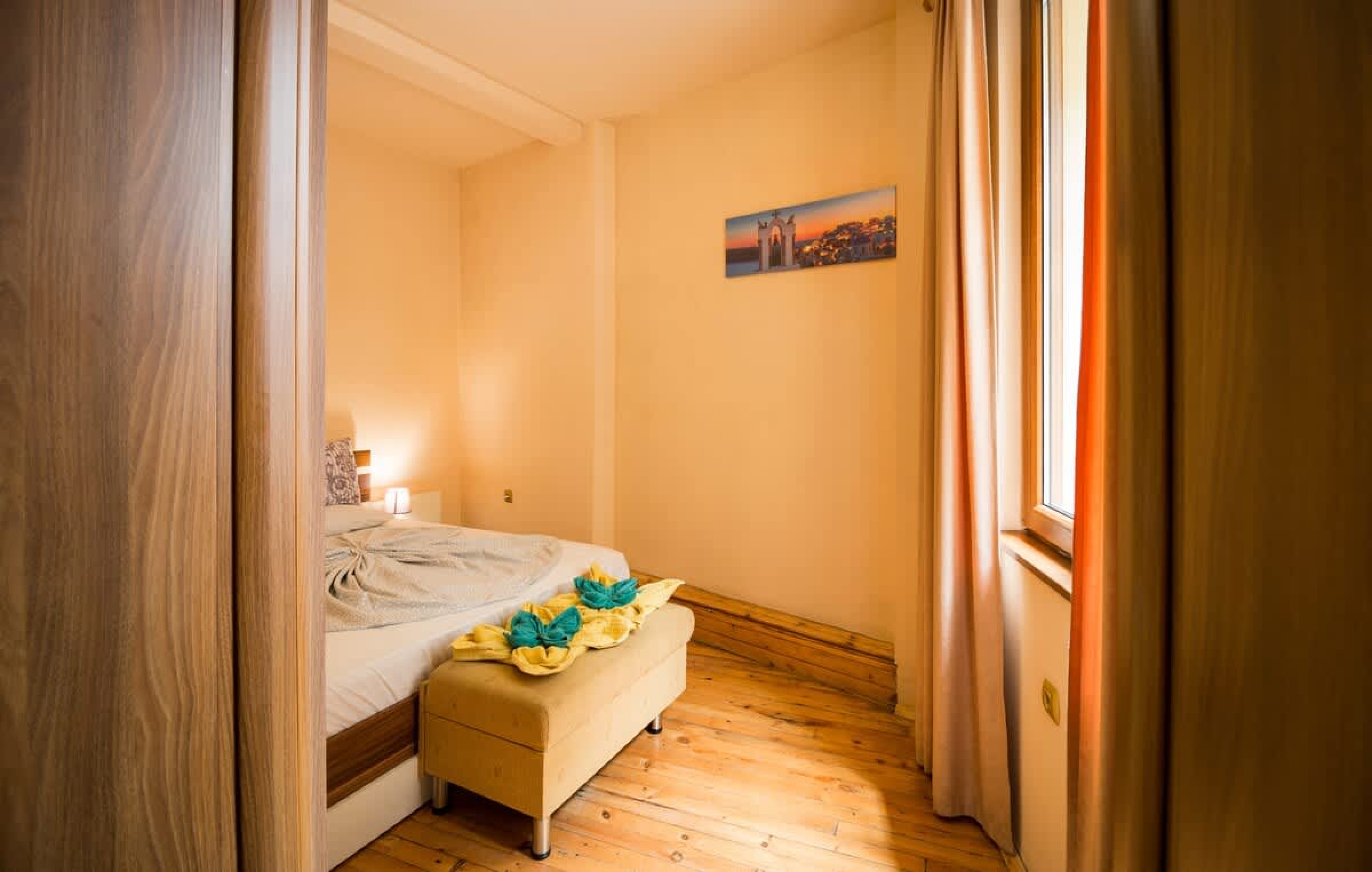 Scoutaround White Logo