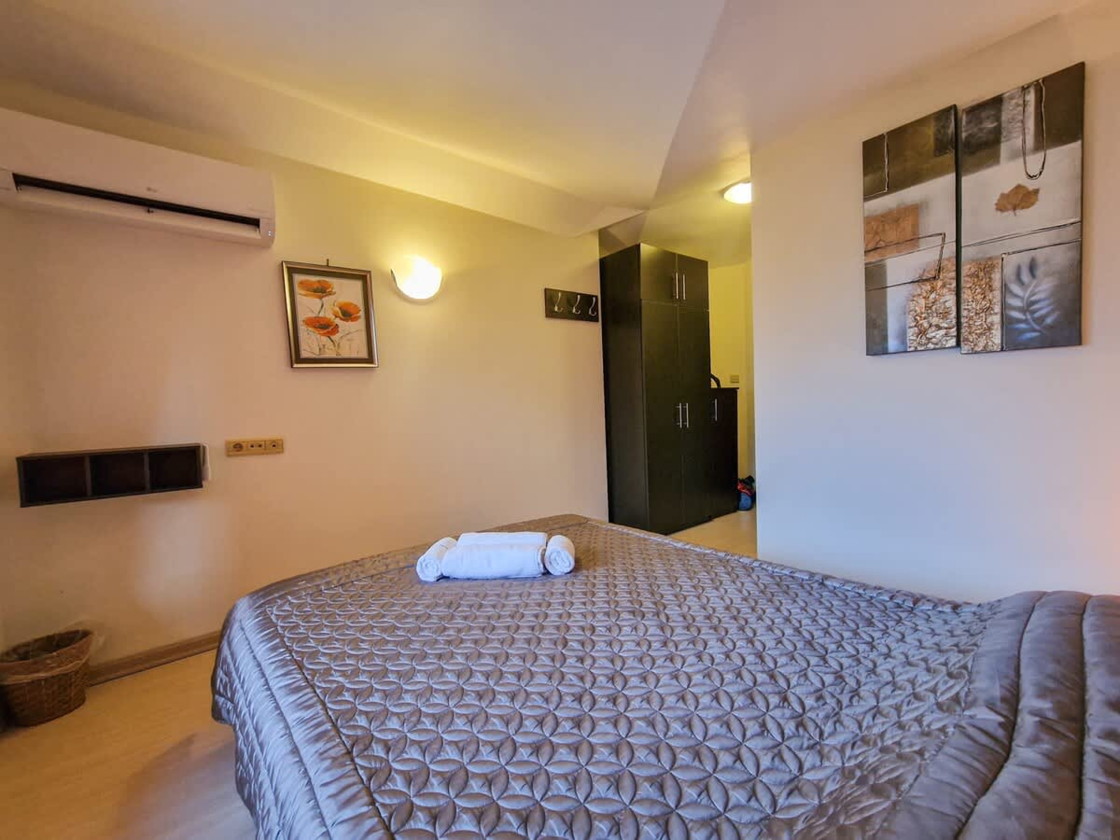 Scoutaround White Logo