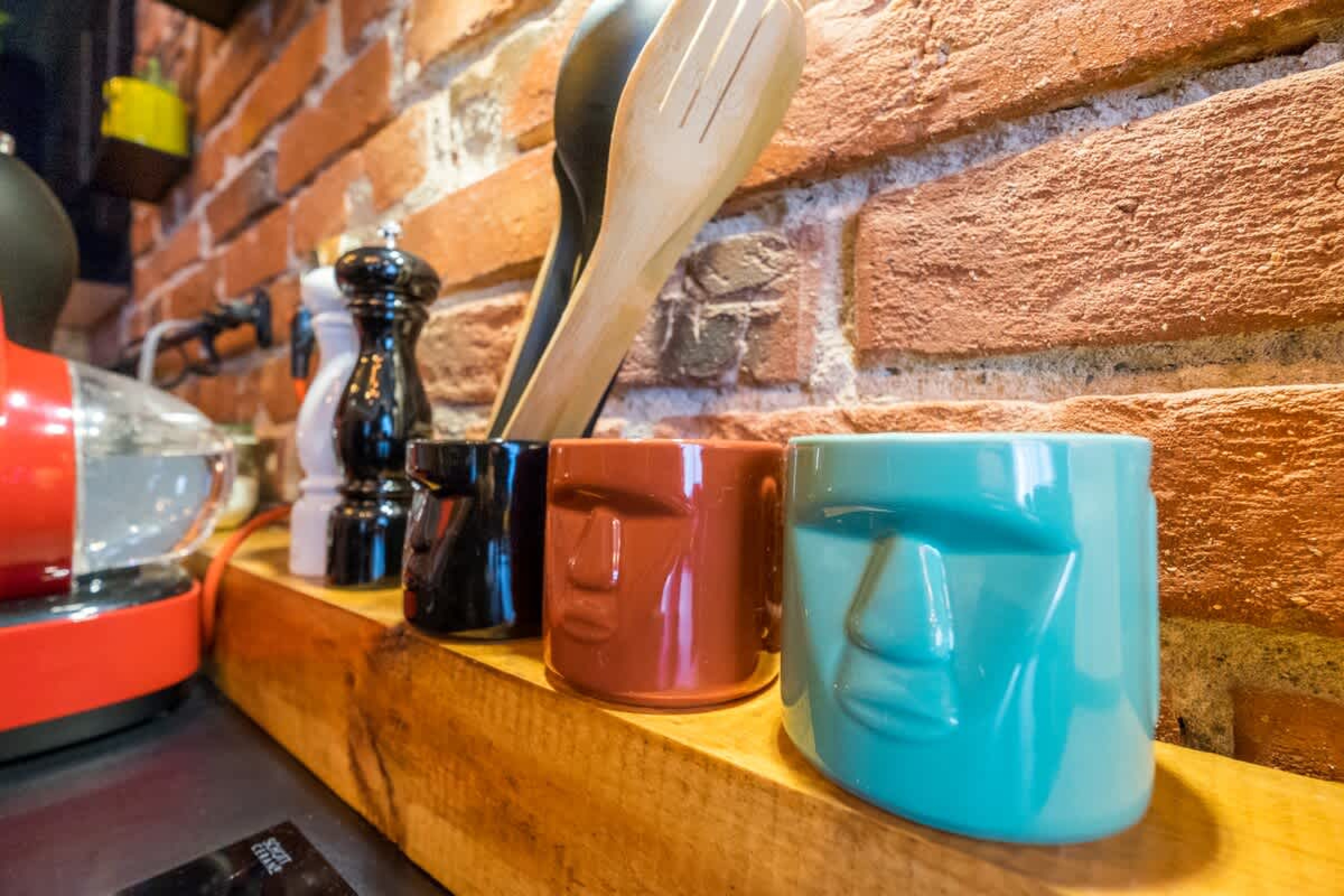 Scoutaround White Logo