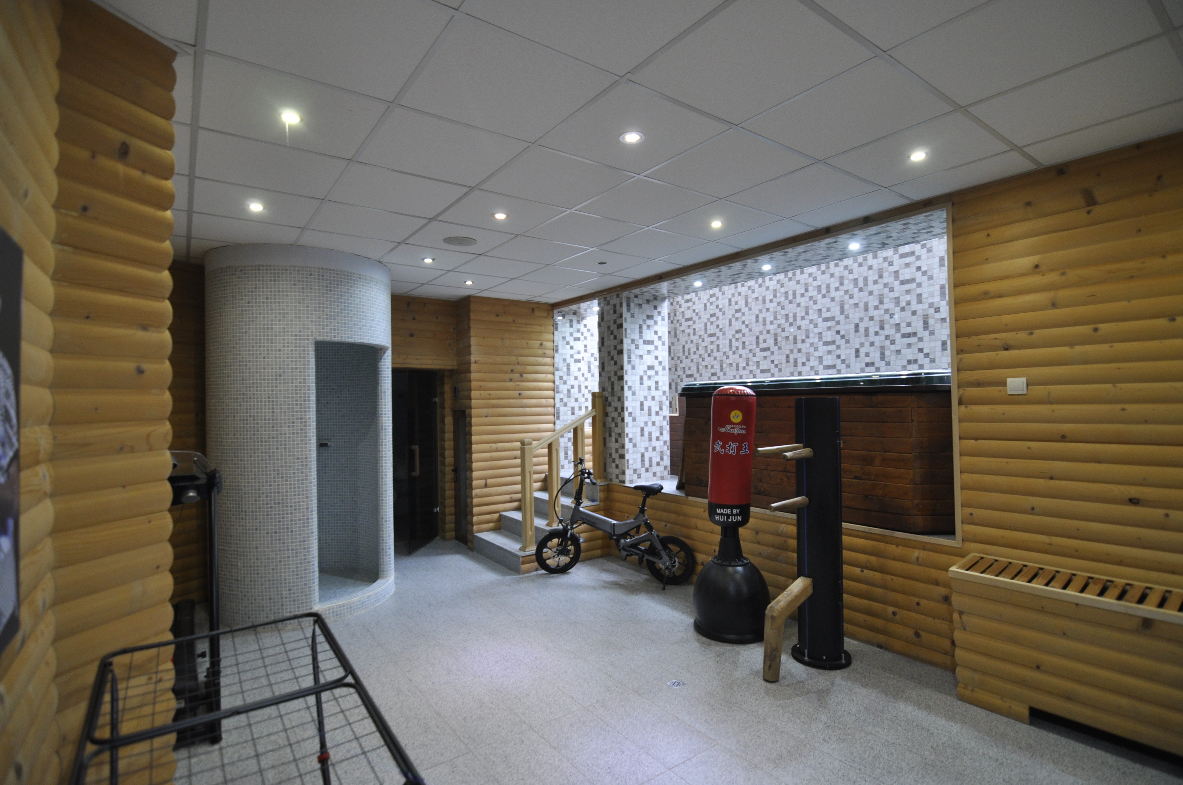 Scoutaround White Logo