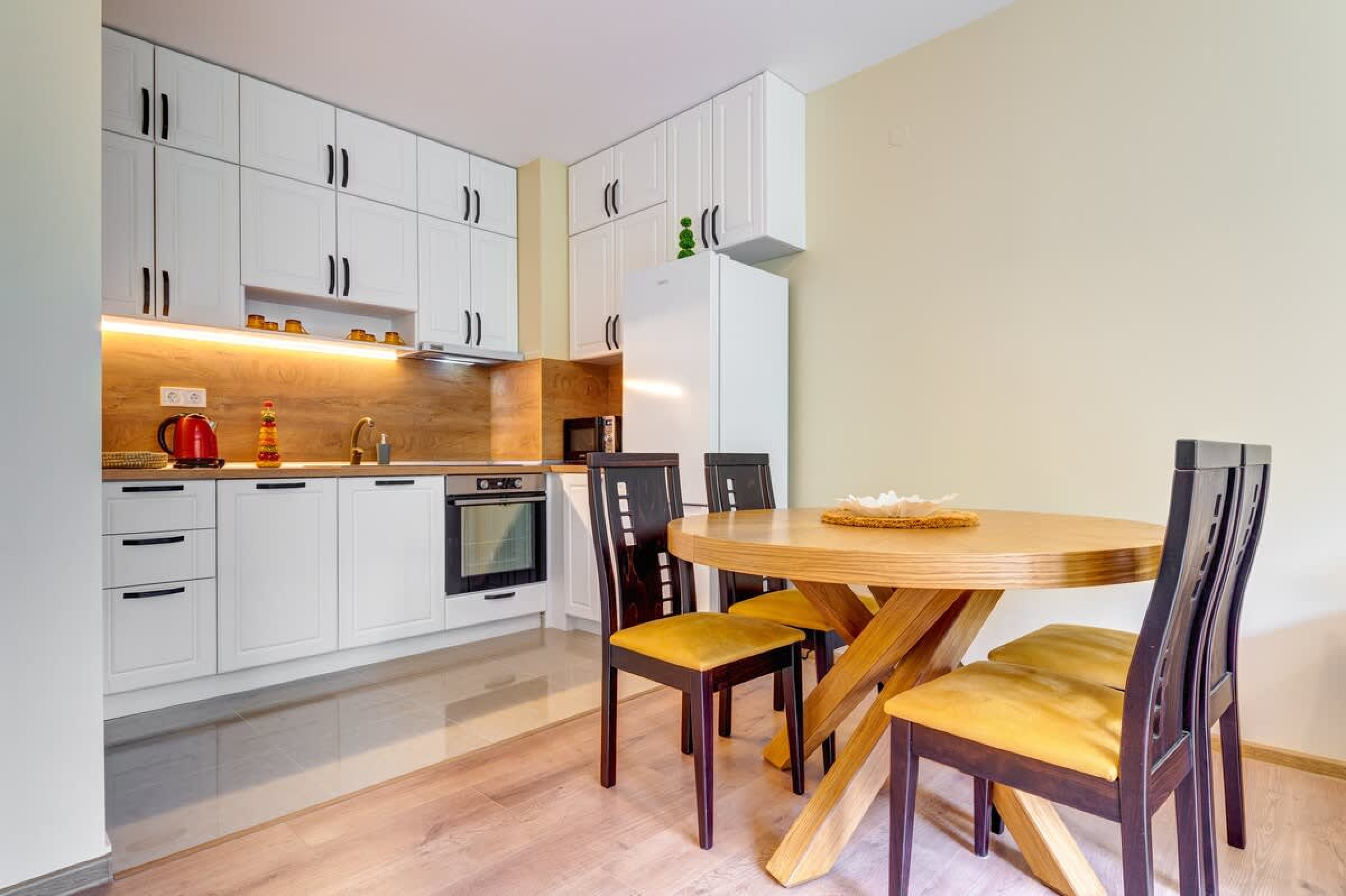 Scoutaround White Logo