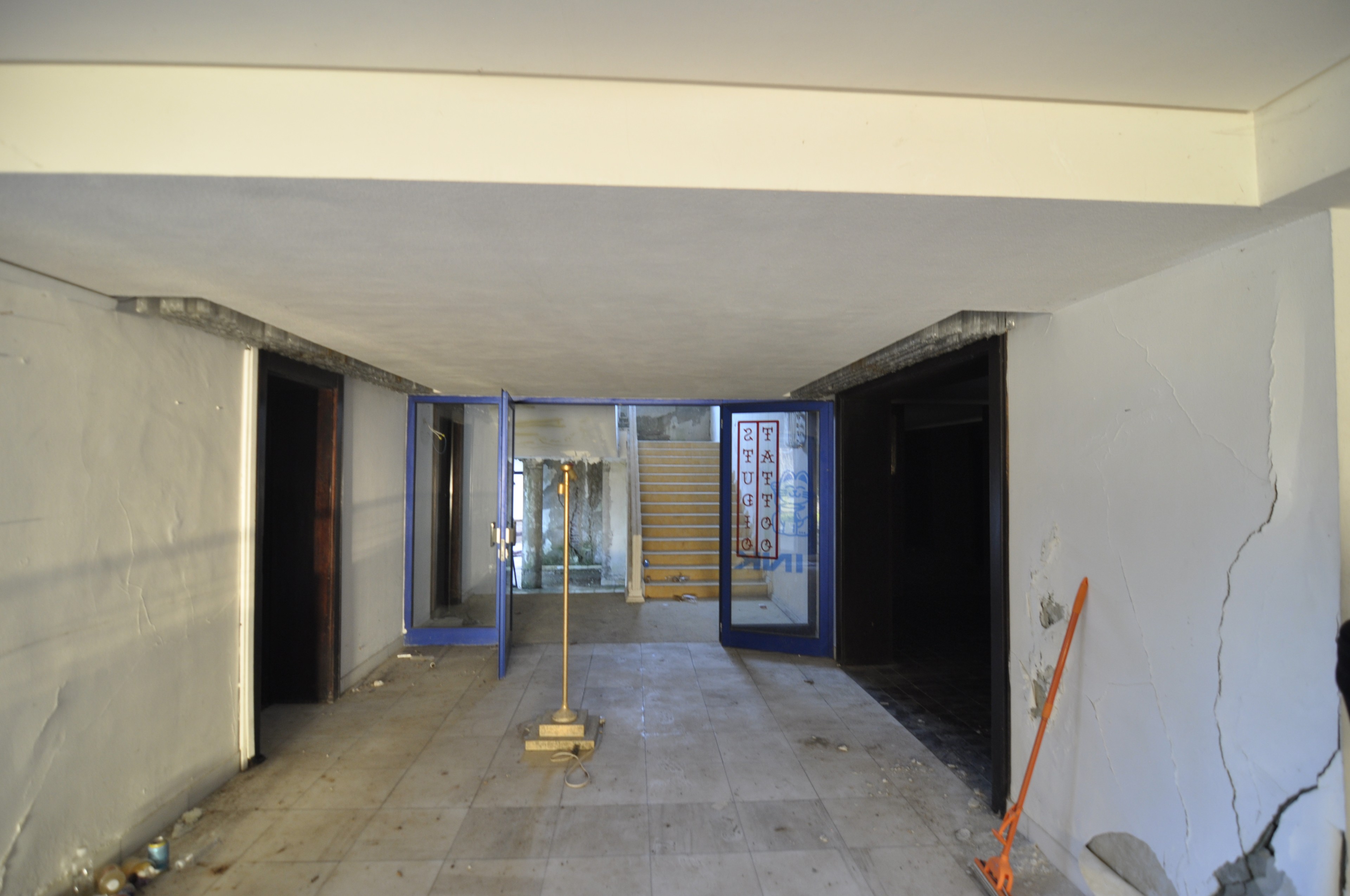 Scoutaround White Logo