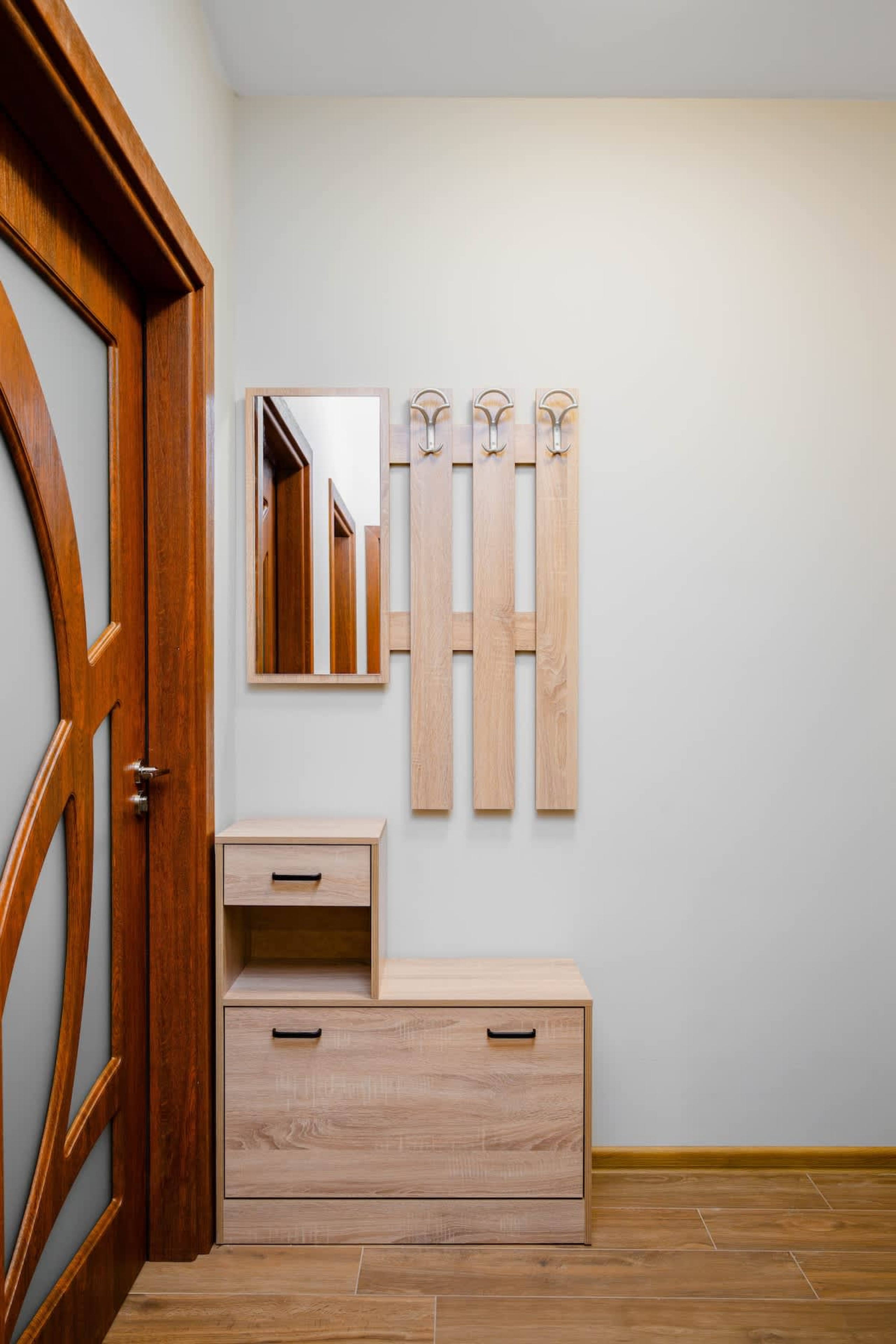 Scoutaround White Logo