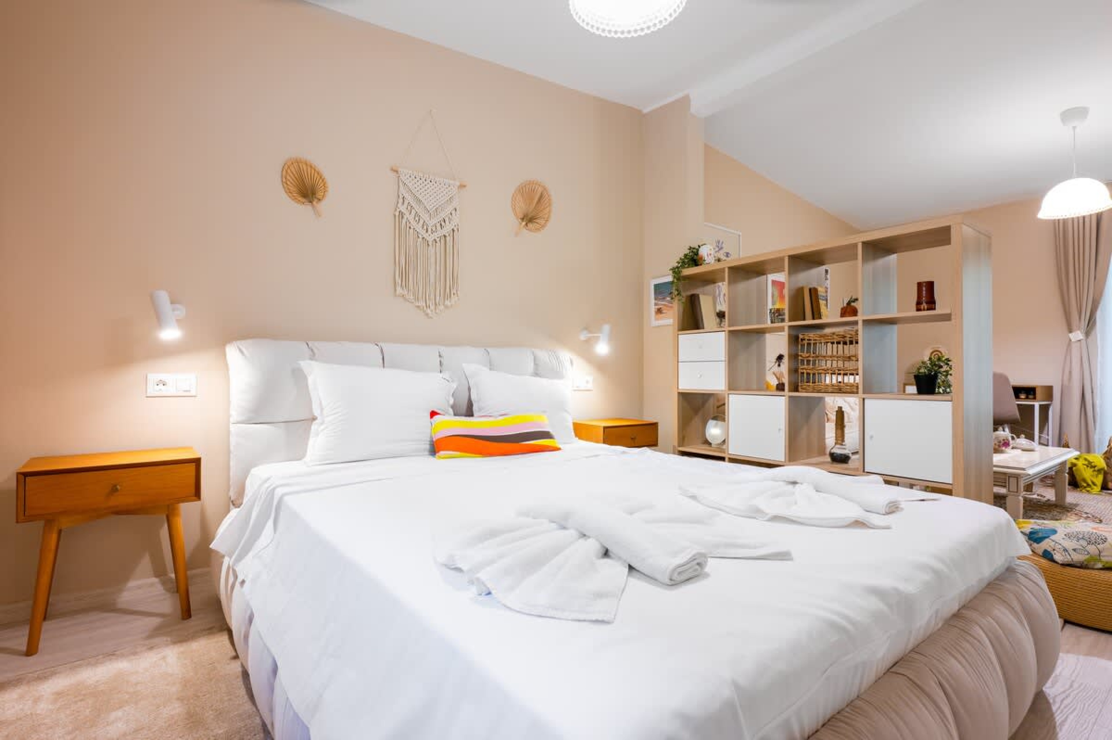 Central Stylish Suite &amp; Studio with Shared Terrace - Photo 32