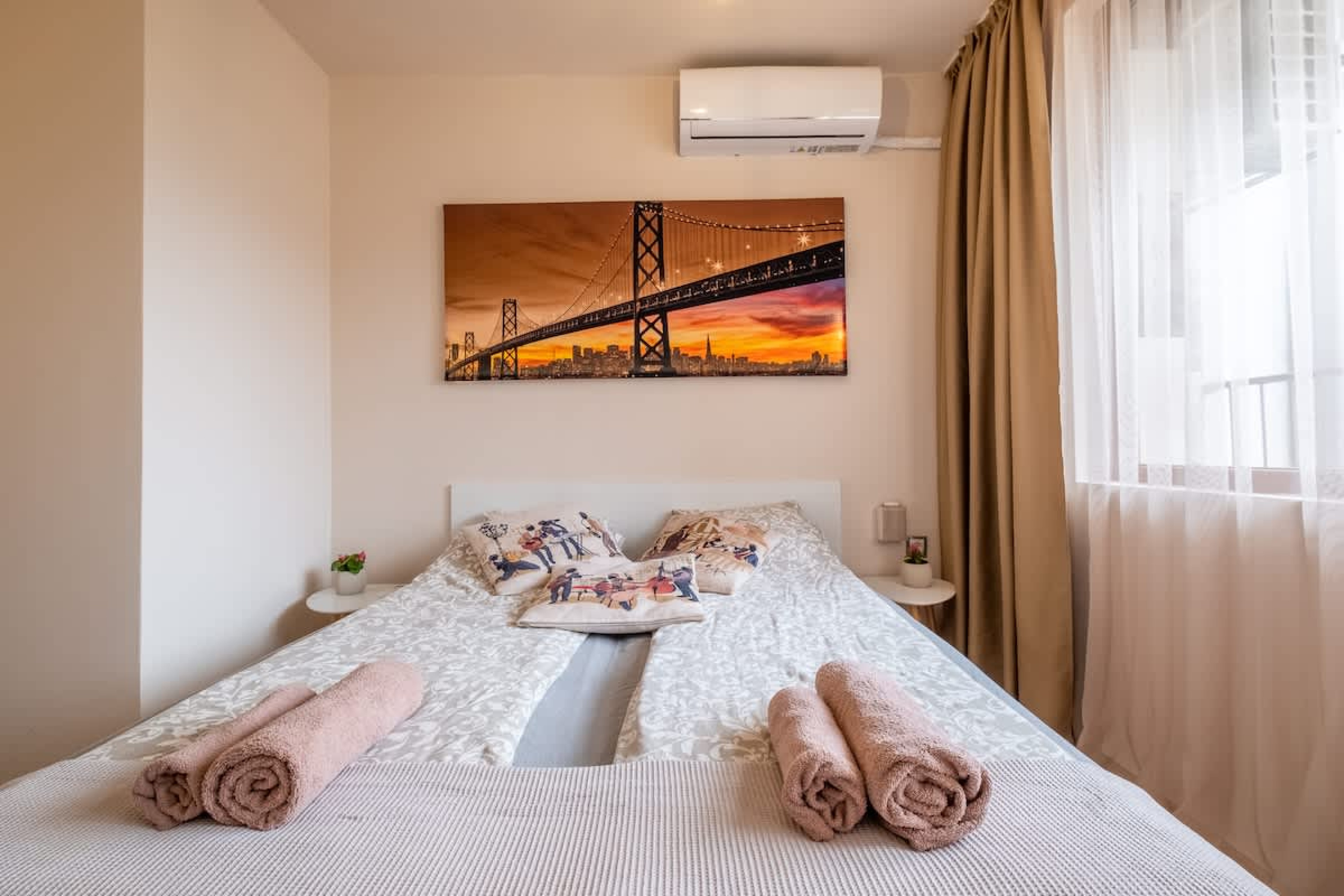 Scoutaround White Logo