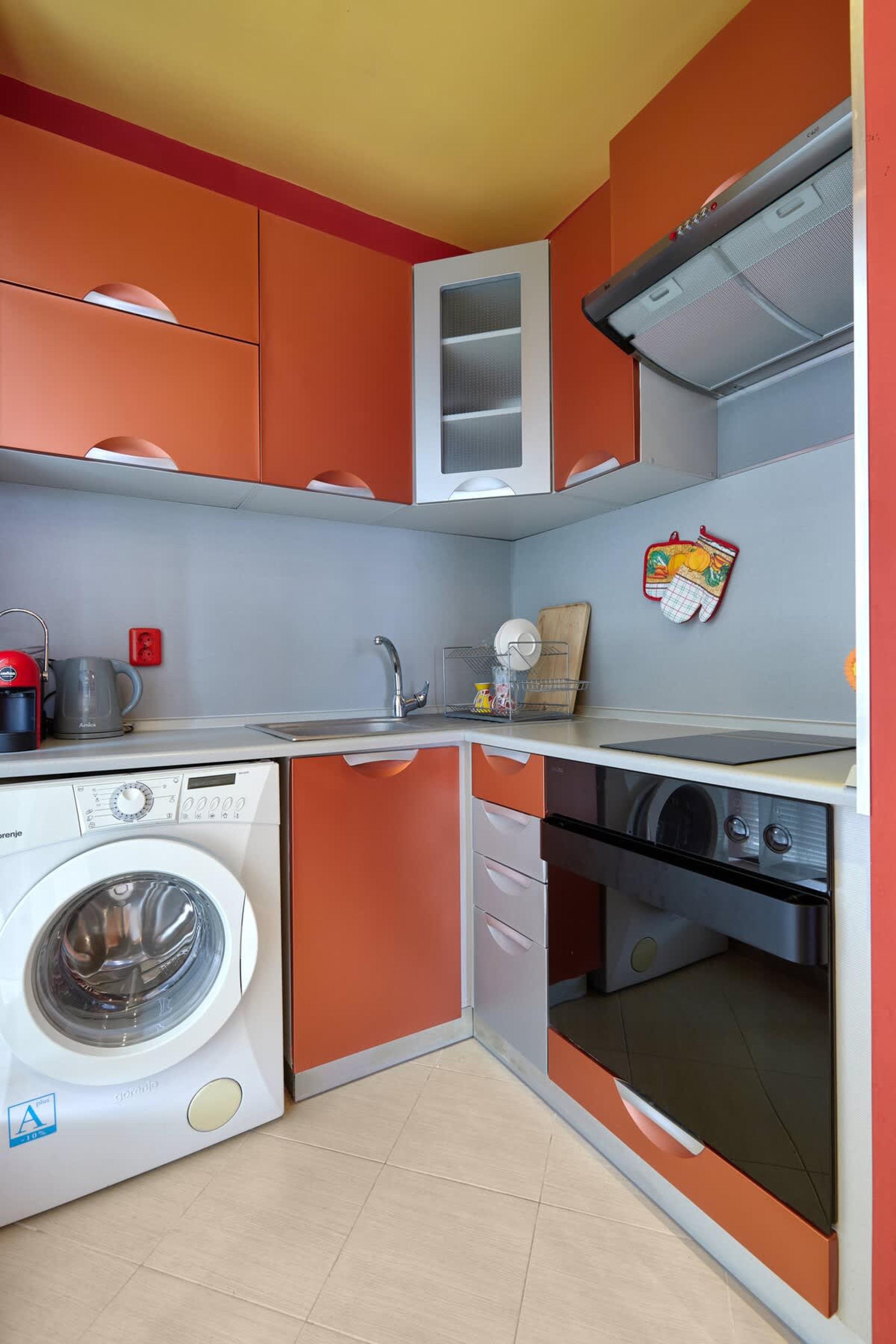 Scoutaround White Logo