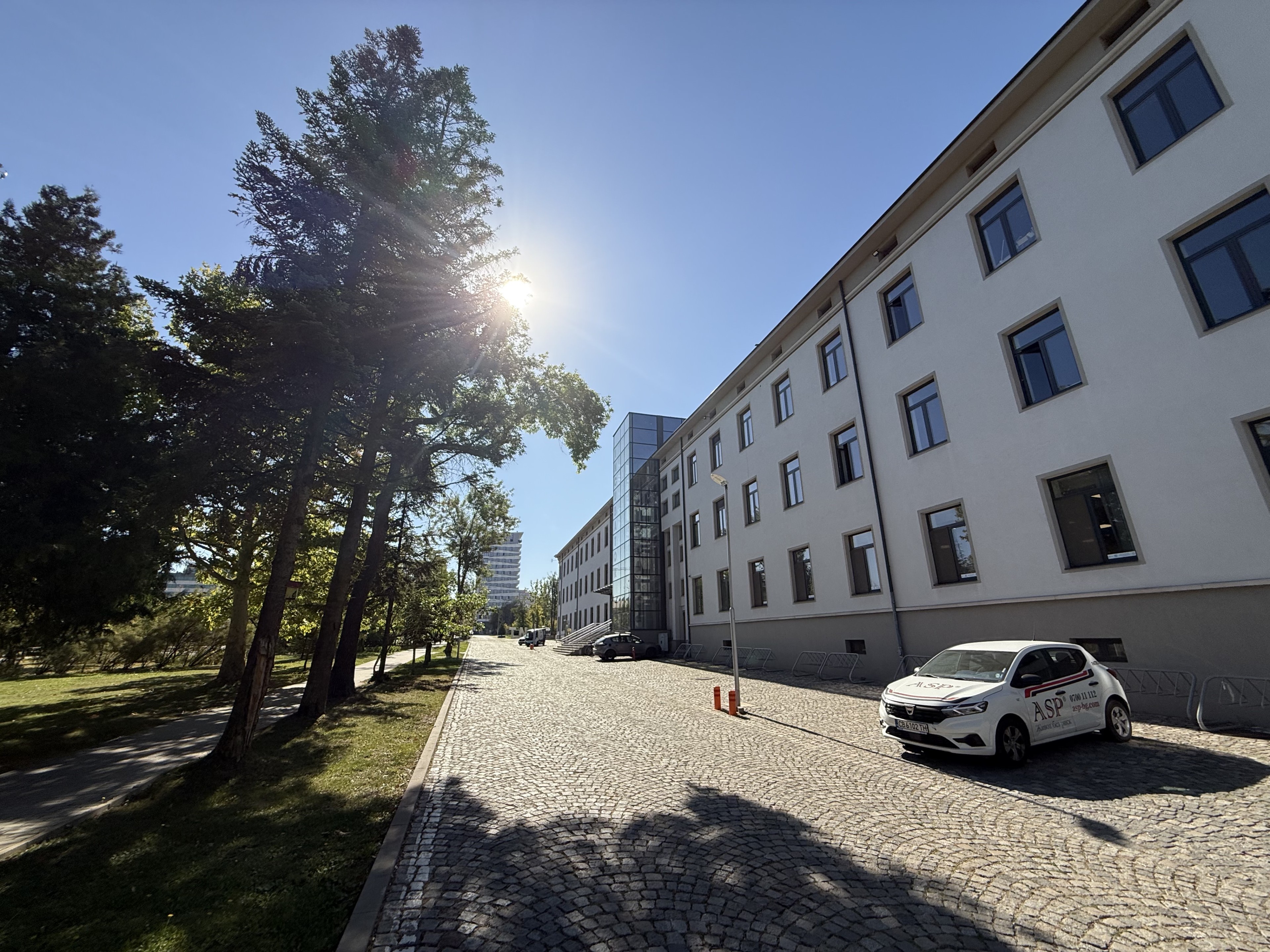 Scoutaround White Logo