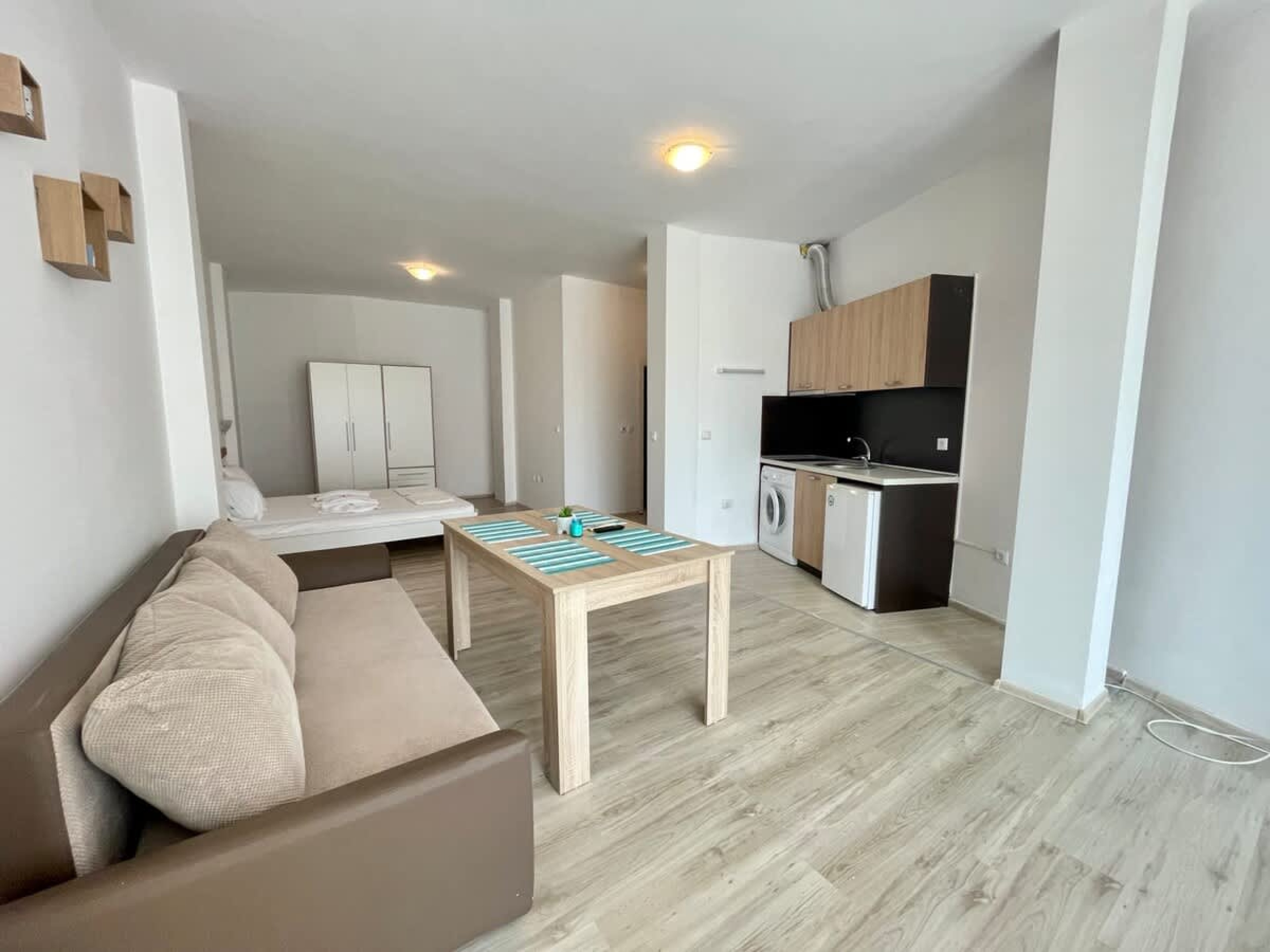 Scoutaround White Logo