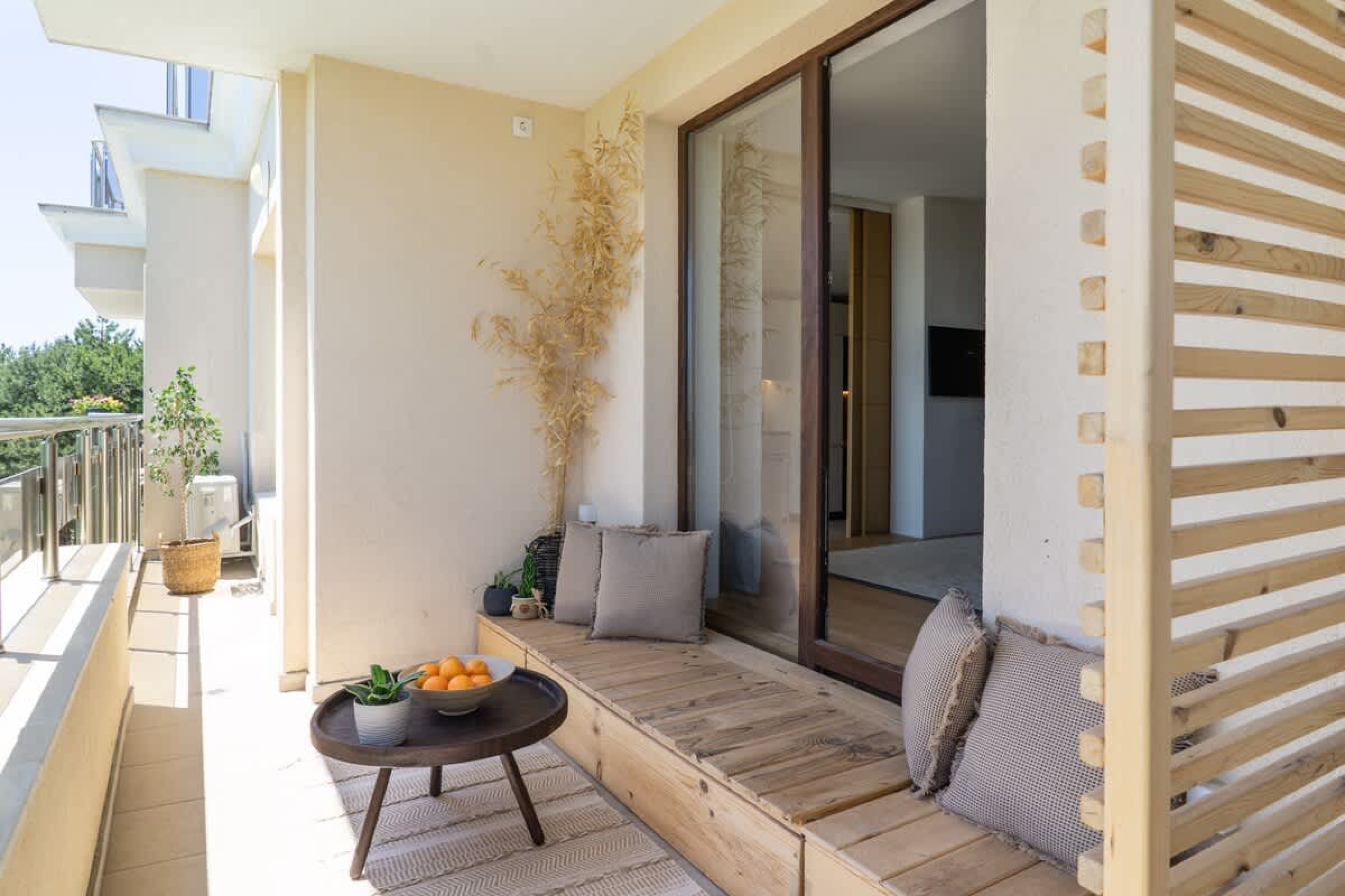 Scoutaround White Logo