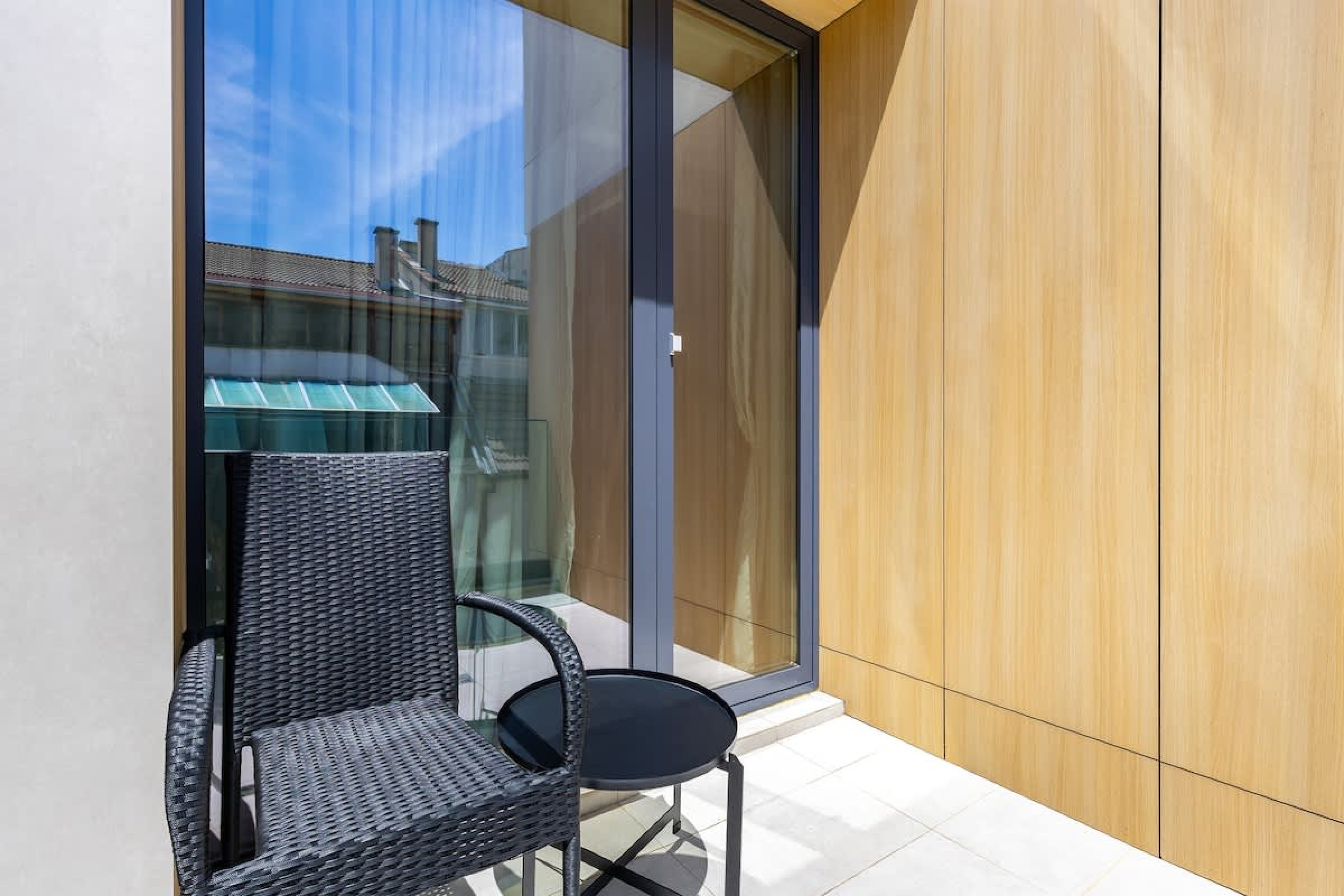 Scoutaround White Logo