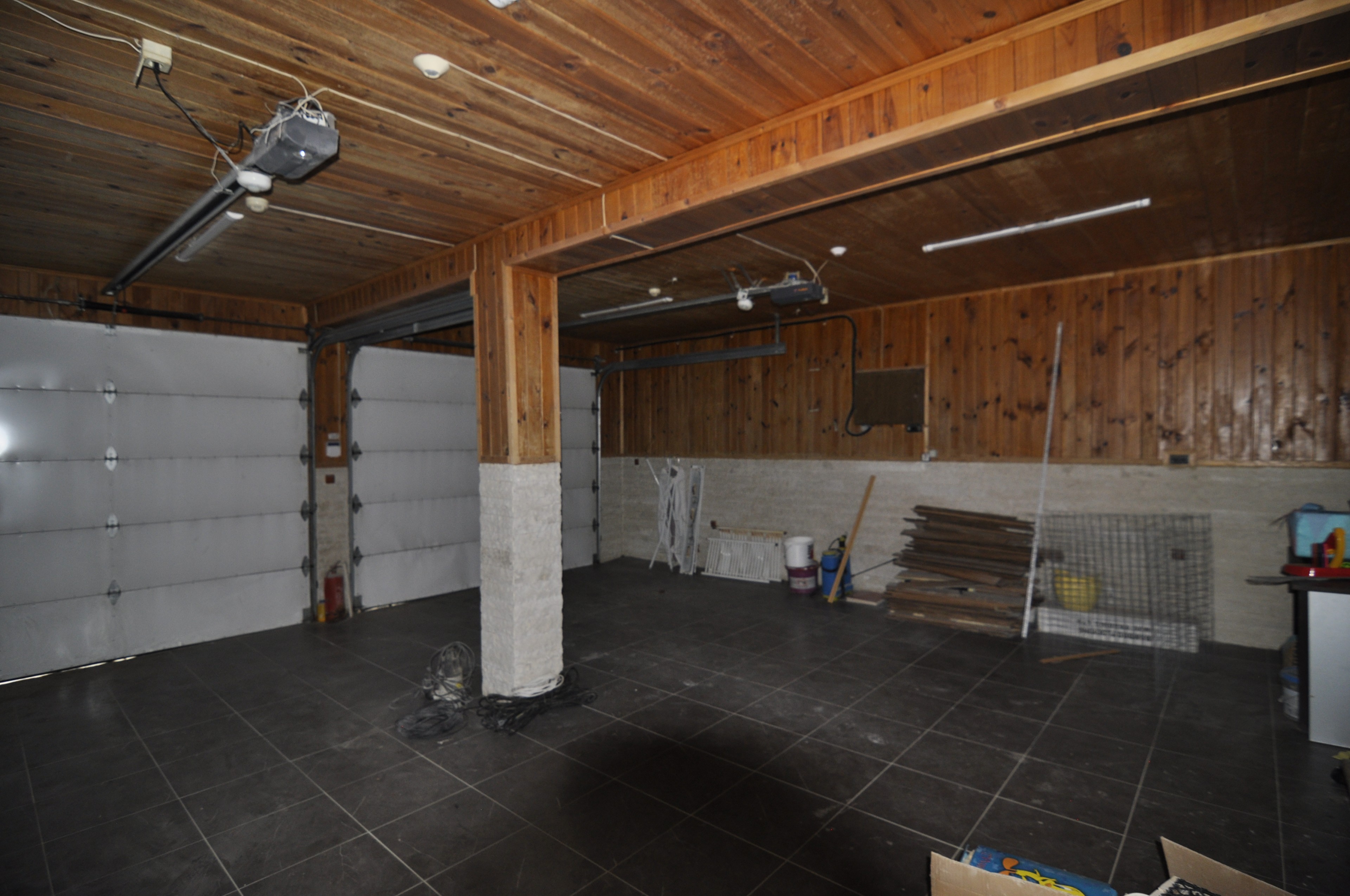 Scoutaround White Logo