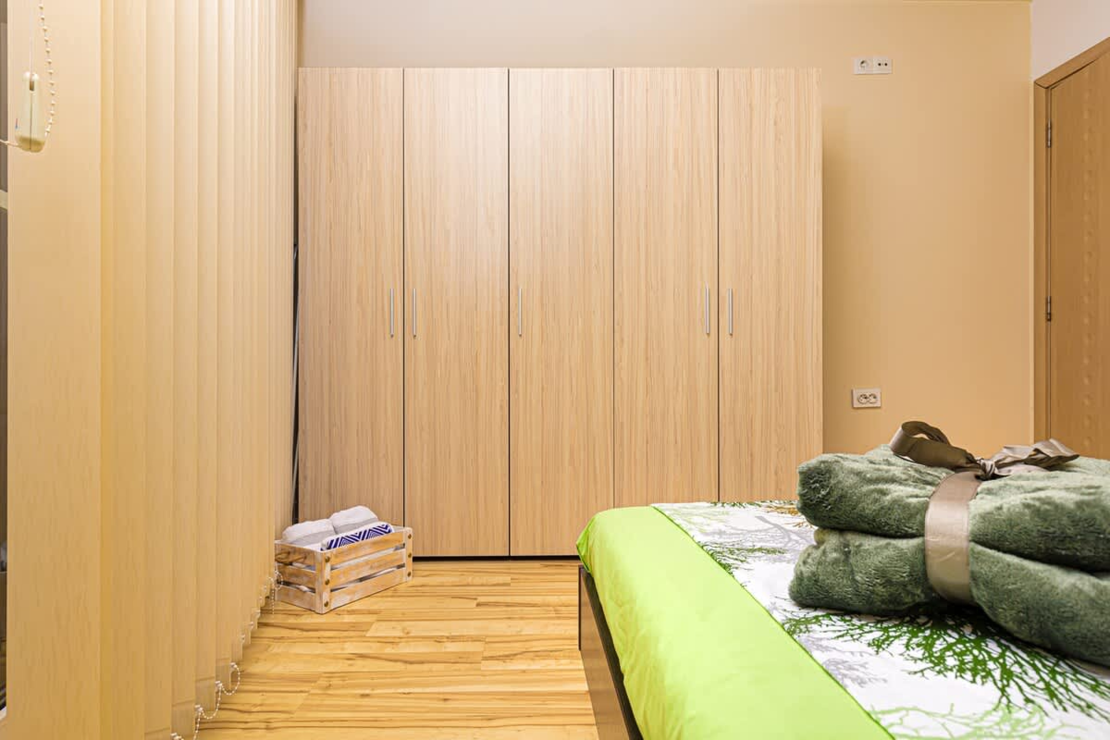 Scoutaround White Logo