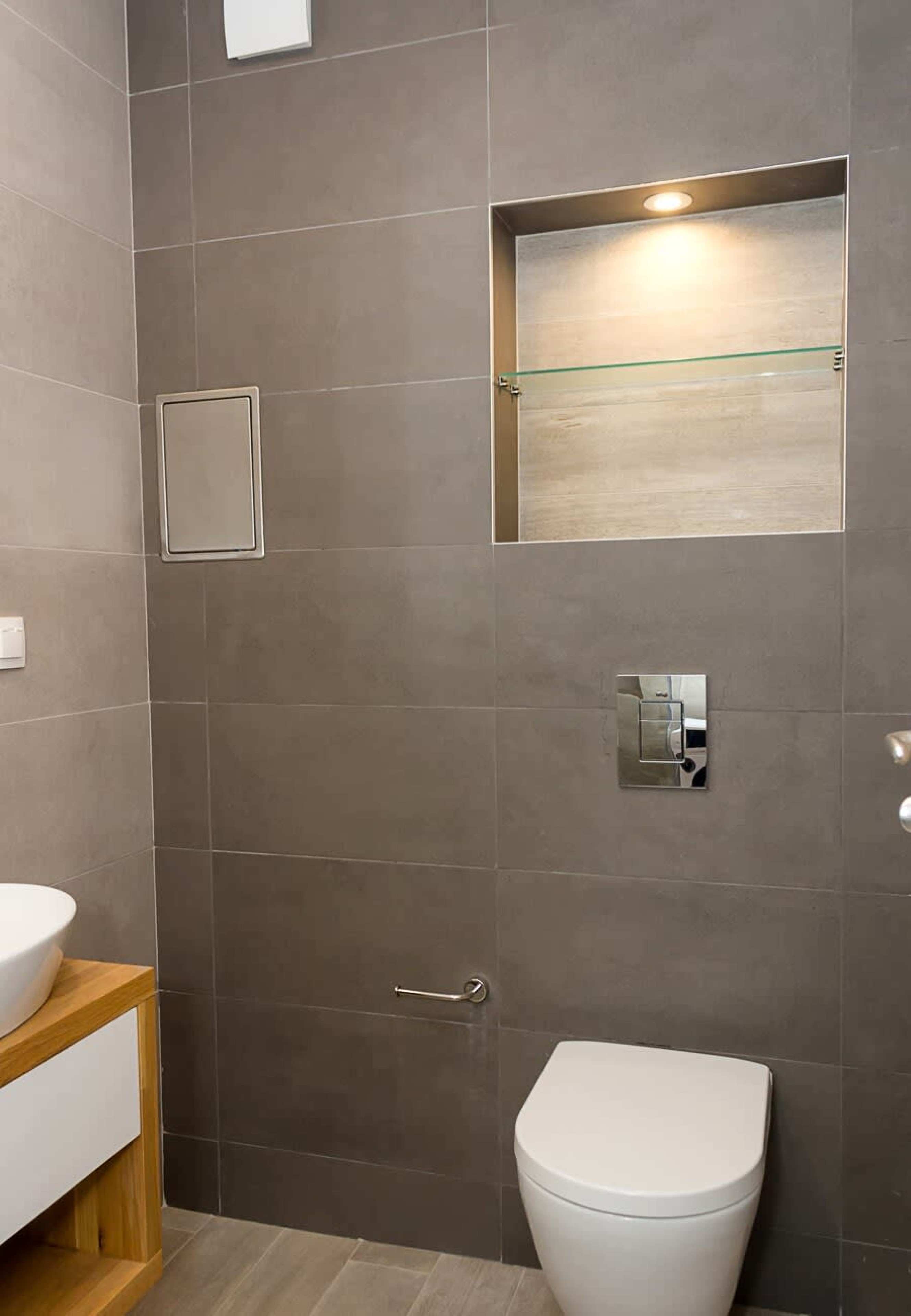 Scoutaround White Logo